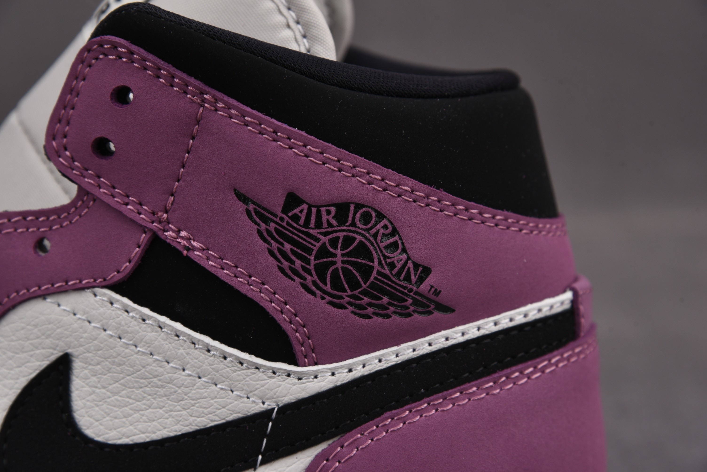 Jordan 1 Mid SE Light Mulberry (Women Size!!)