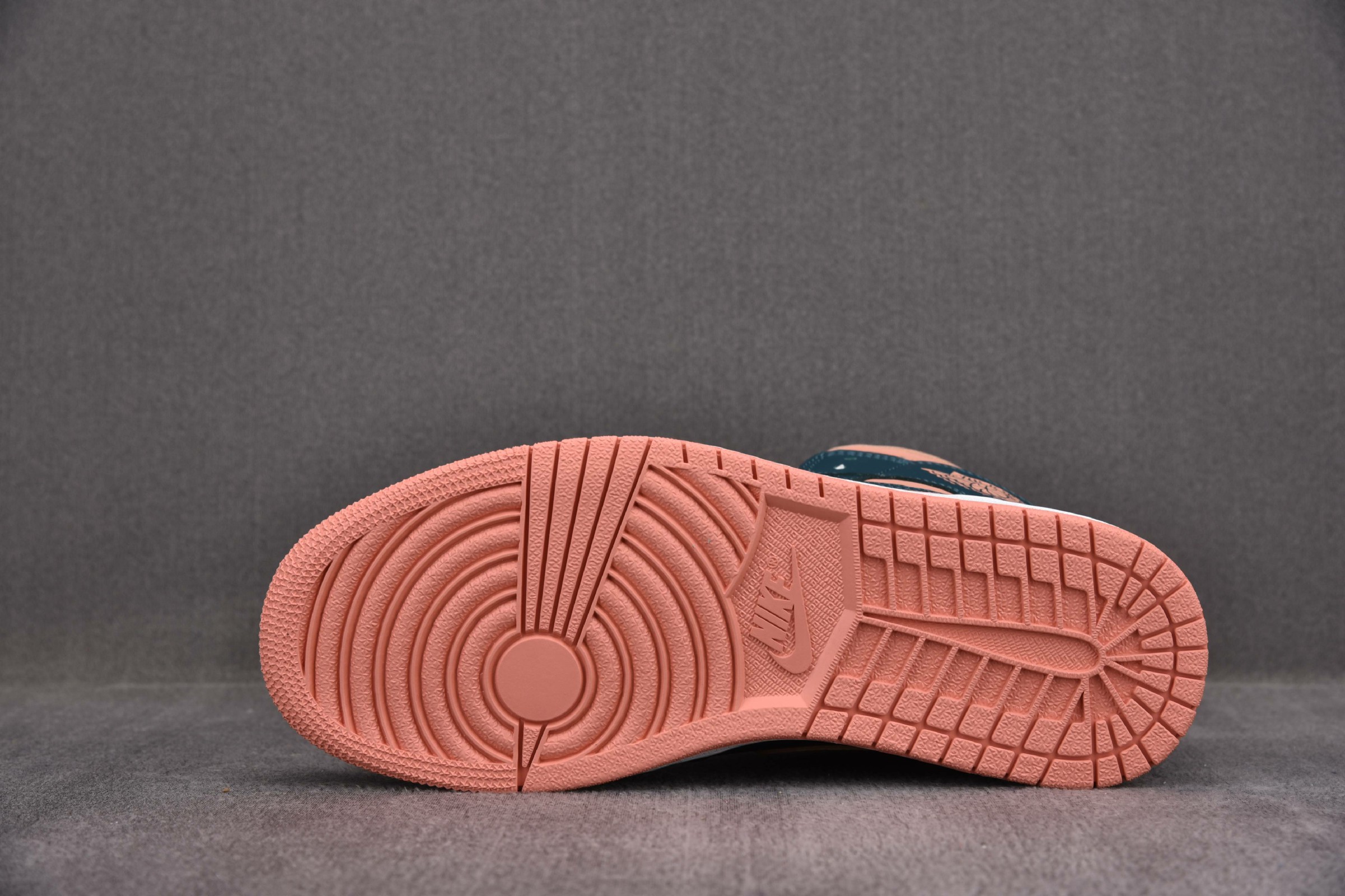 Jordan 1 Mid Dark Teal Green (Women Size!!)