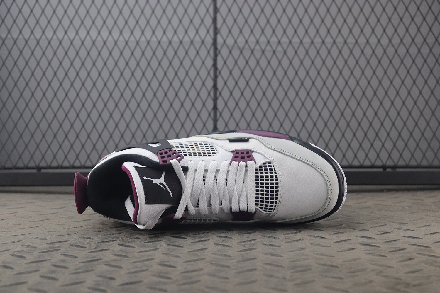 Paris Saint-Germain x Air Jordan 4 Retro Bordeaux