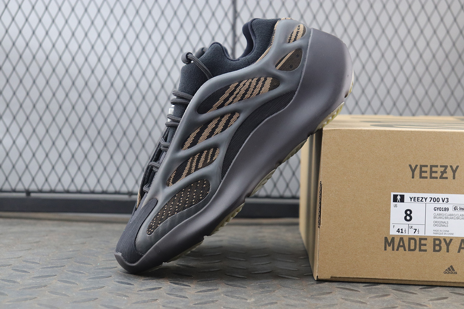 Adidas Yeezy 700 V3 Clay Brown