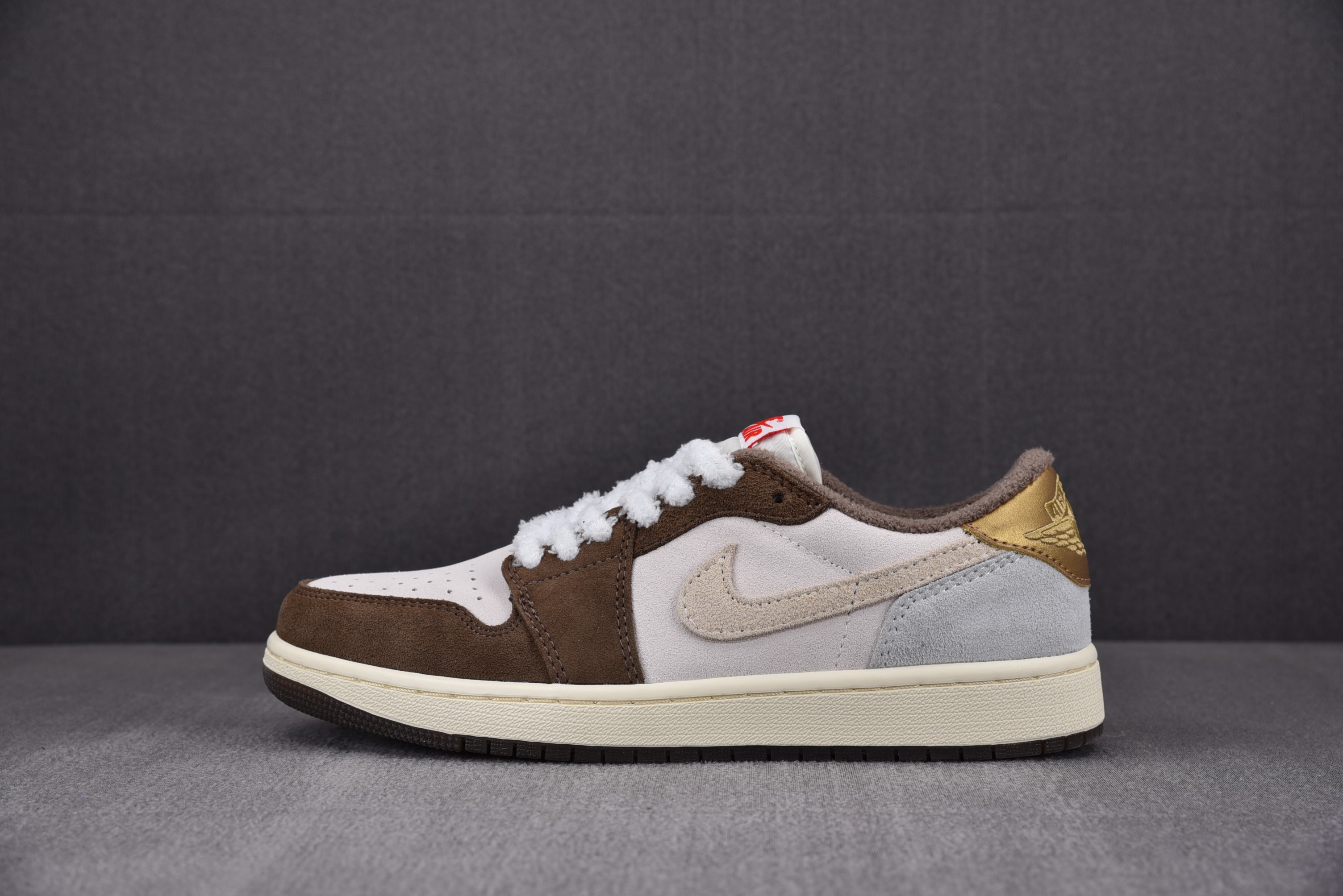 Jordan 1 Retro Low OG Year of the Rabbit