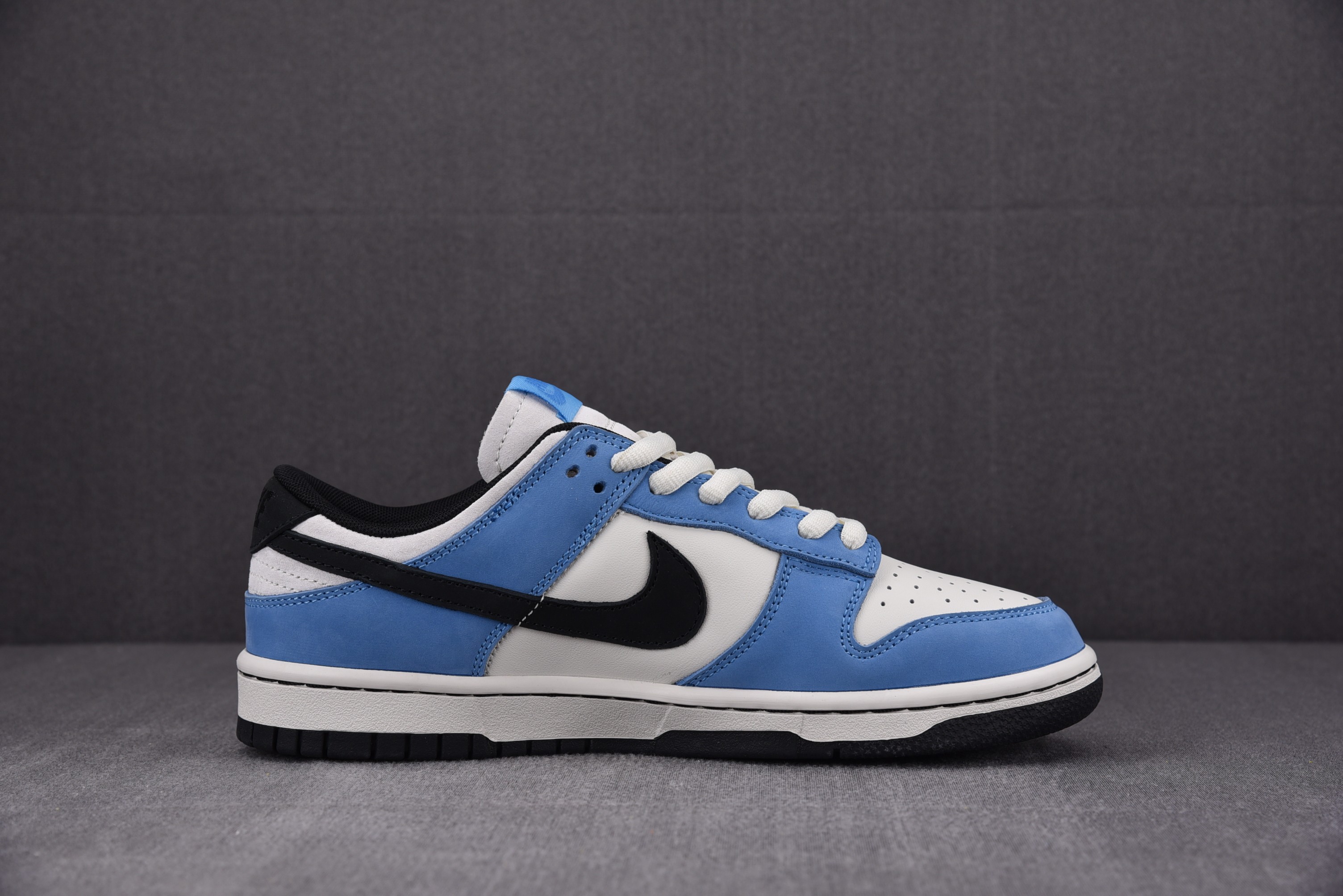 Nike SB Dunk Low Racing Buggt Sand Scorchrc