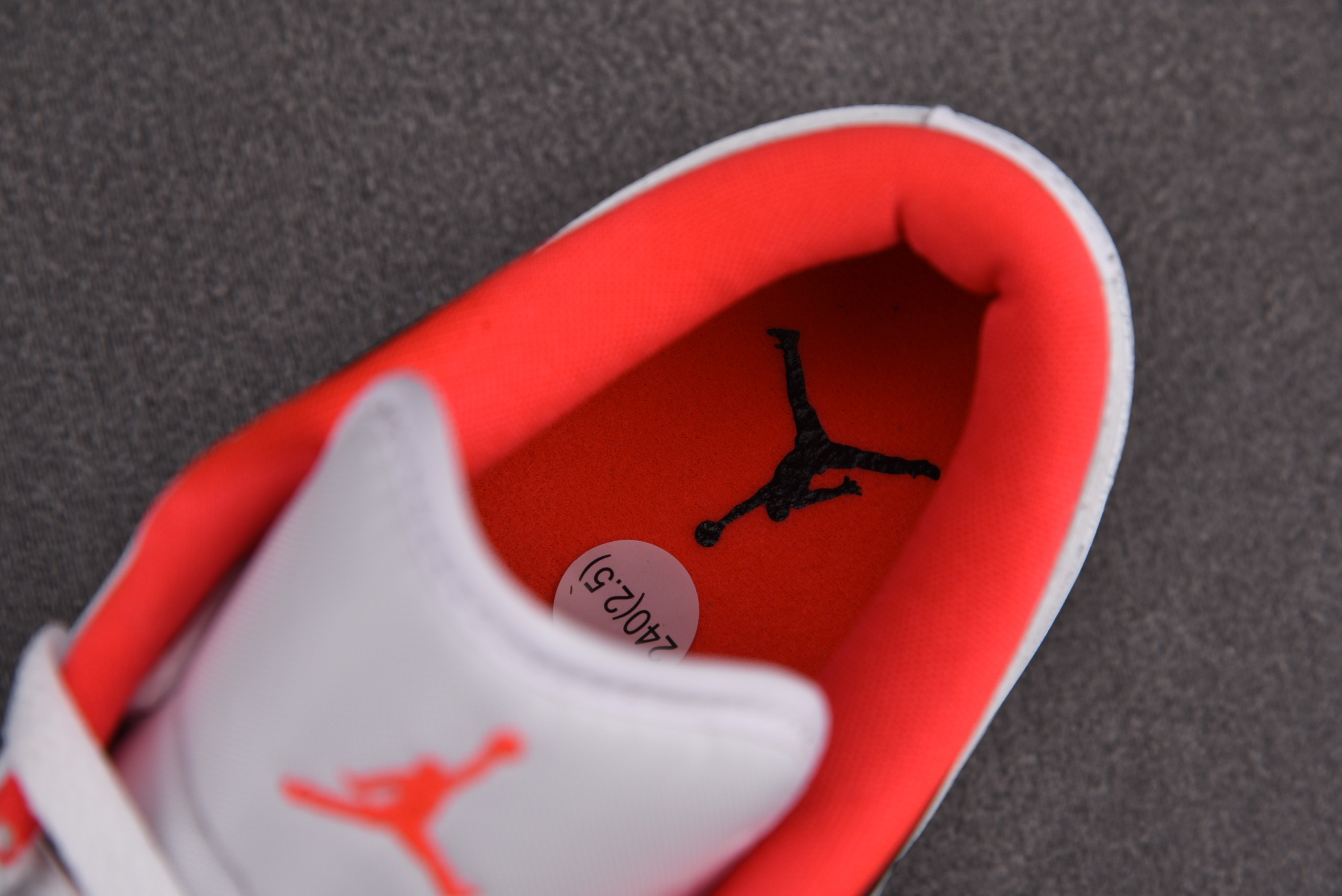 Jordan 1 Low White Black Infrared / Chicago Home