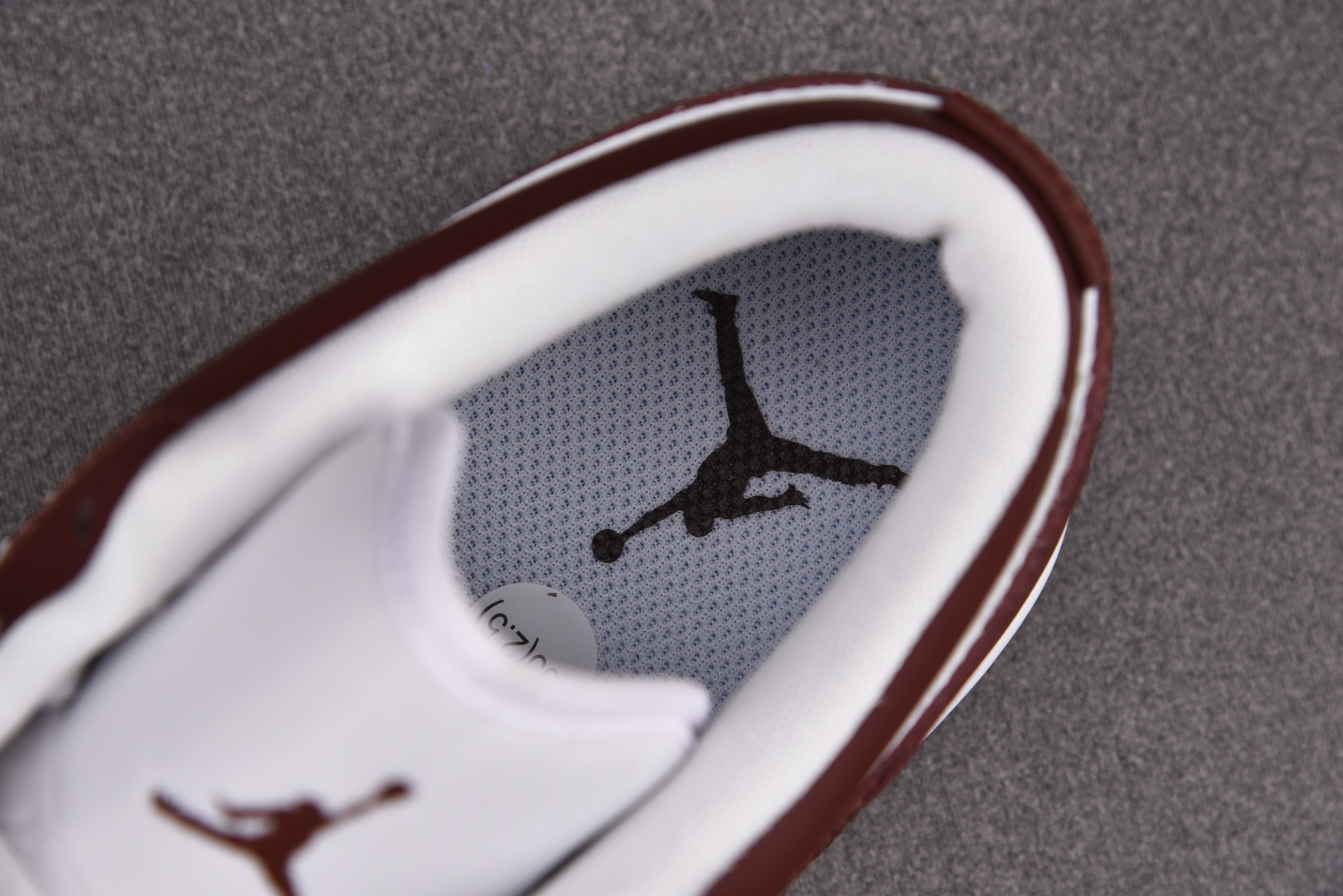 Jordan 1 Low Team Red (Women Size!!)