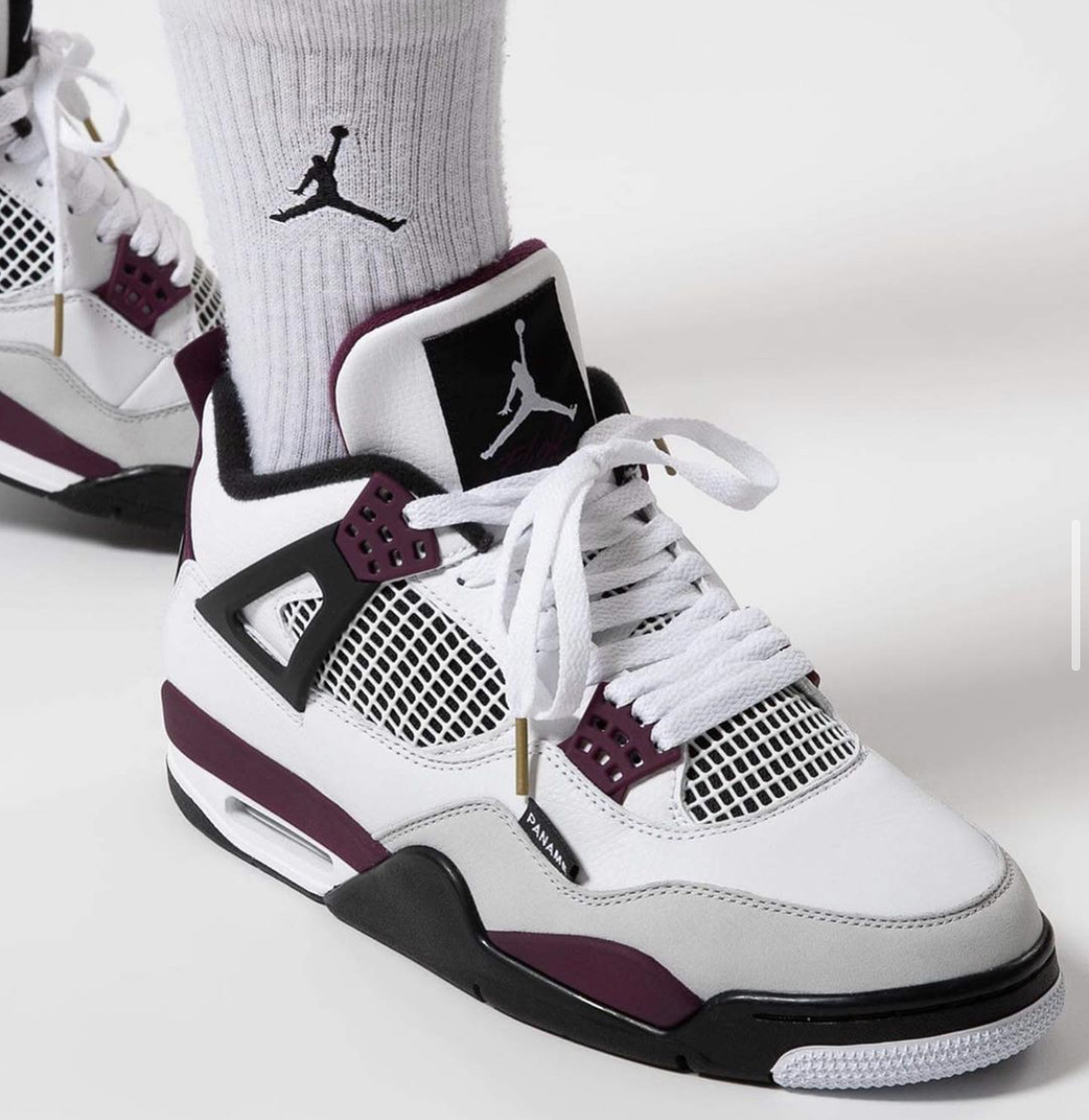 Paris Saint-Germain x Air Jordan 4 Retro Bordeaux