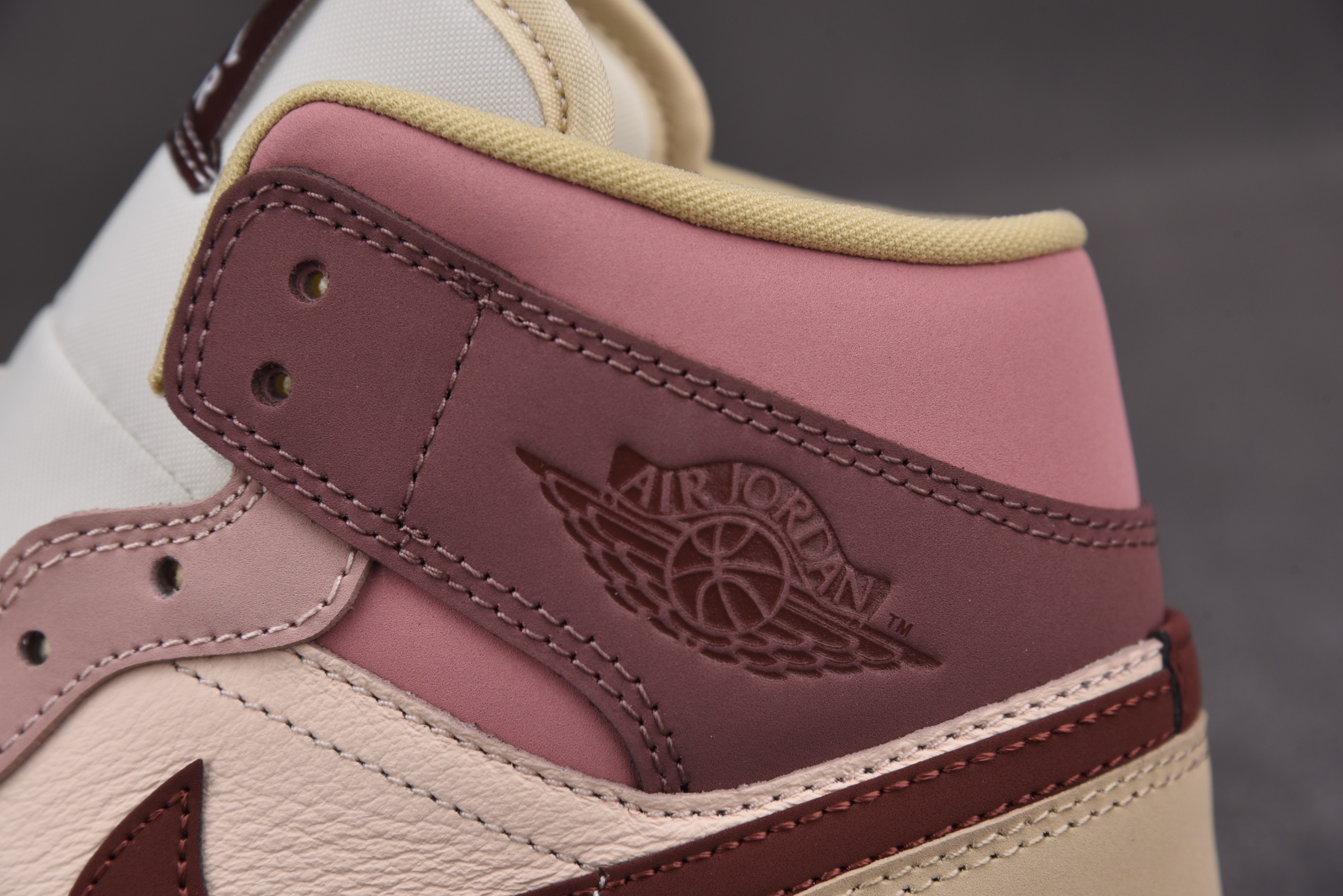 Jordan 1 Mid SE Dark Pony Smoky Mauve (Women Size!!)