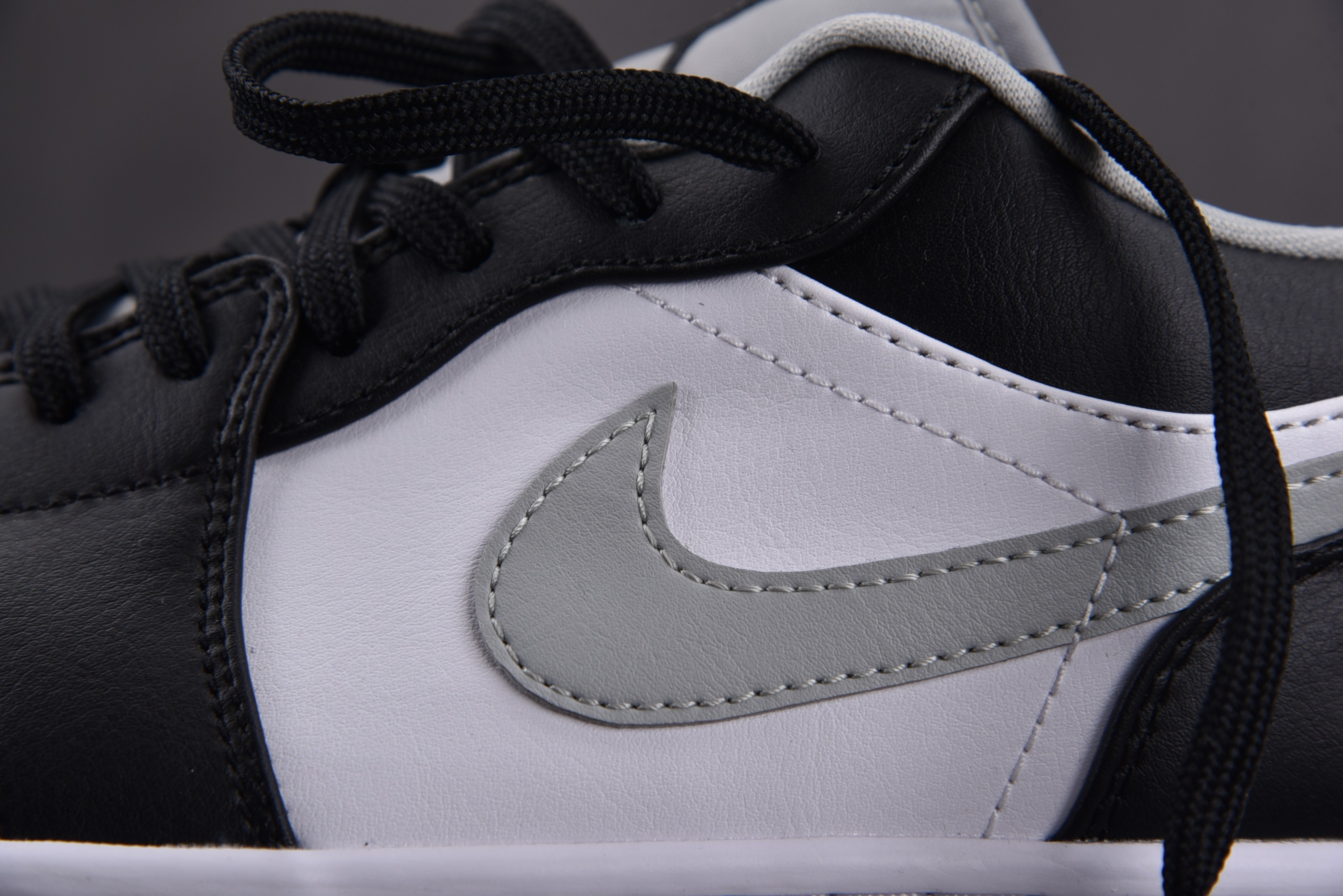 Jordan 1 Low Shadow