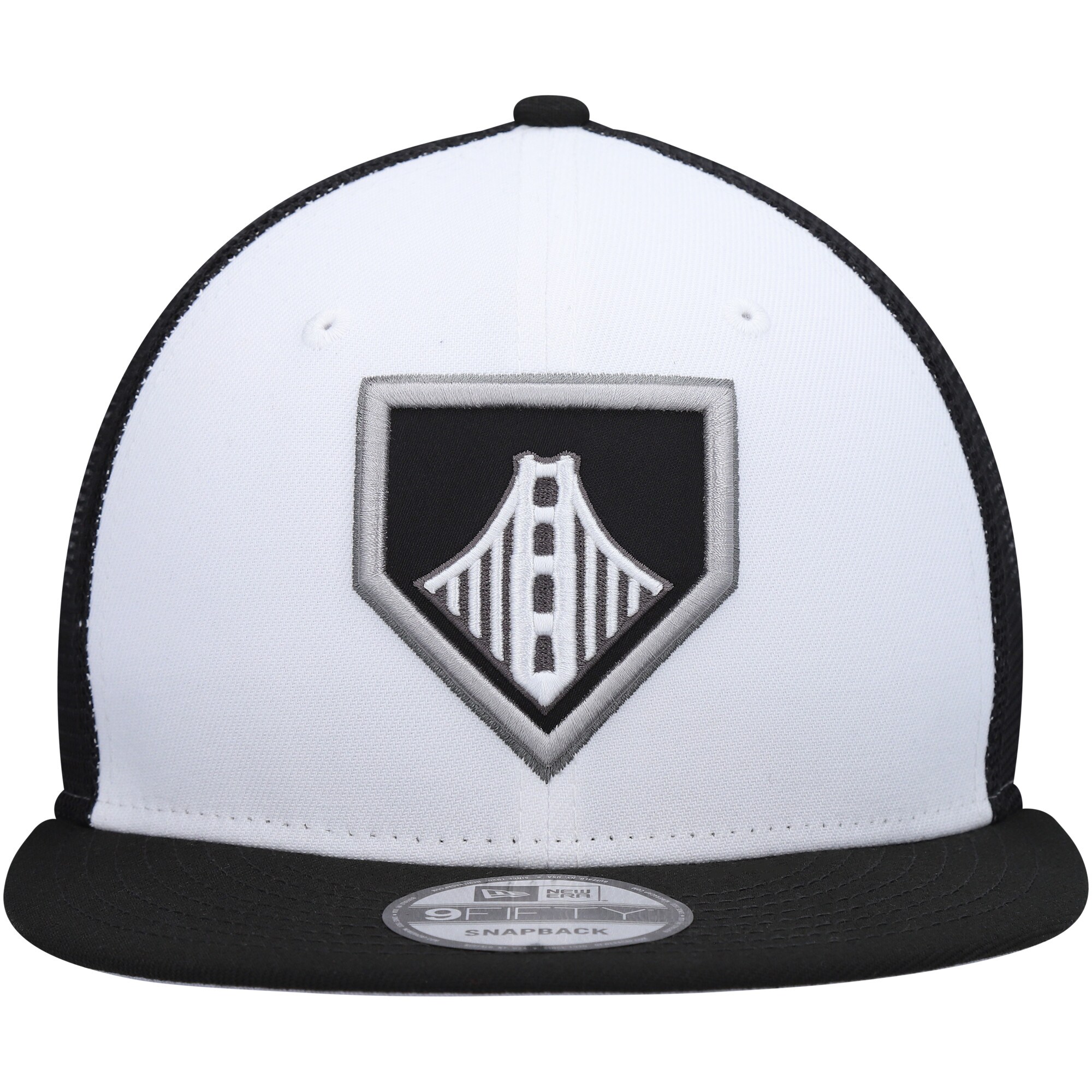 San Francisco Giants New Era 2022 Clubhouse Trucker 9FIFTY Snapback Hat - White/Black
