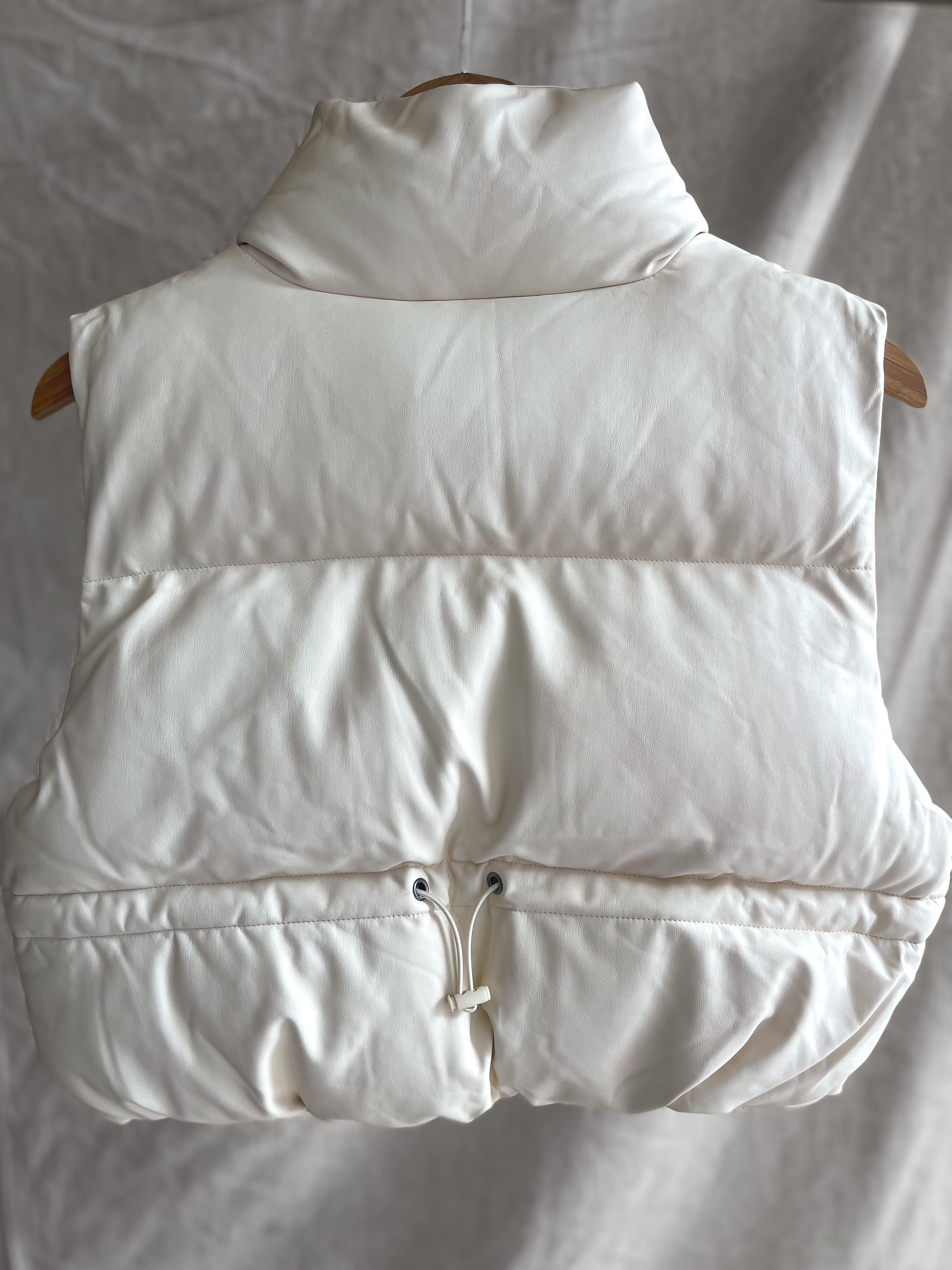 Running Around Vest in Cream