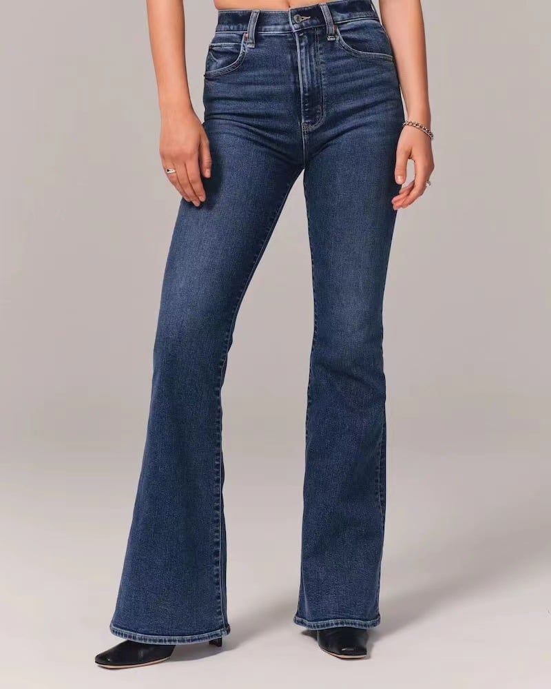 High-waisted flared jeans