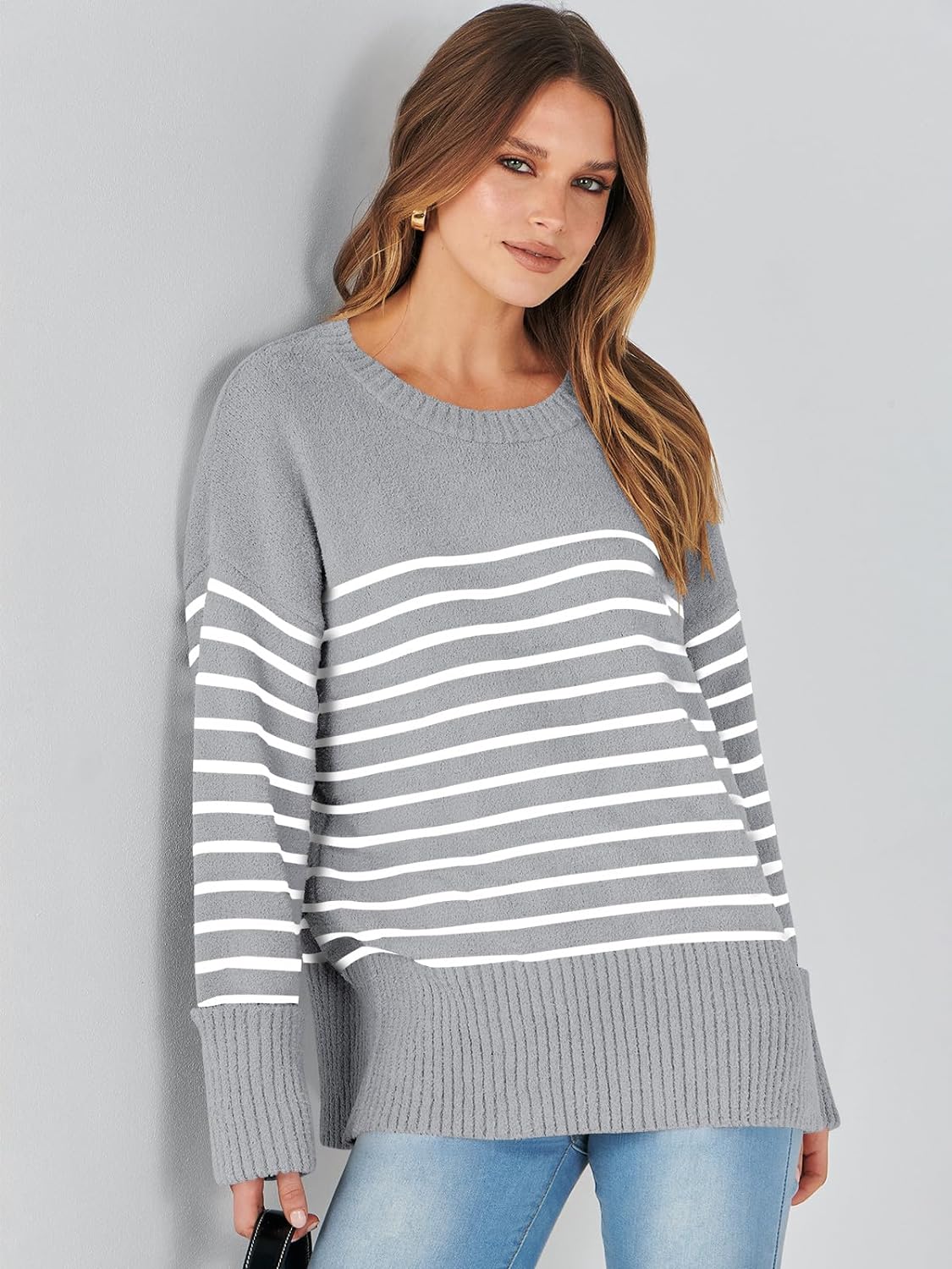 Women's Crewneck Long Sleeve Oversized Fuzzy Knit Chunky Warm Pullover Sweater Top