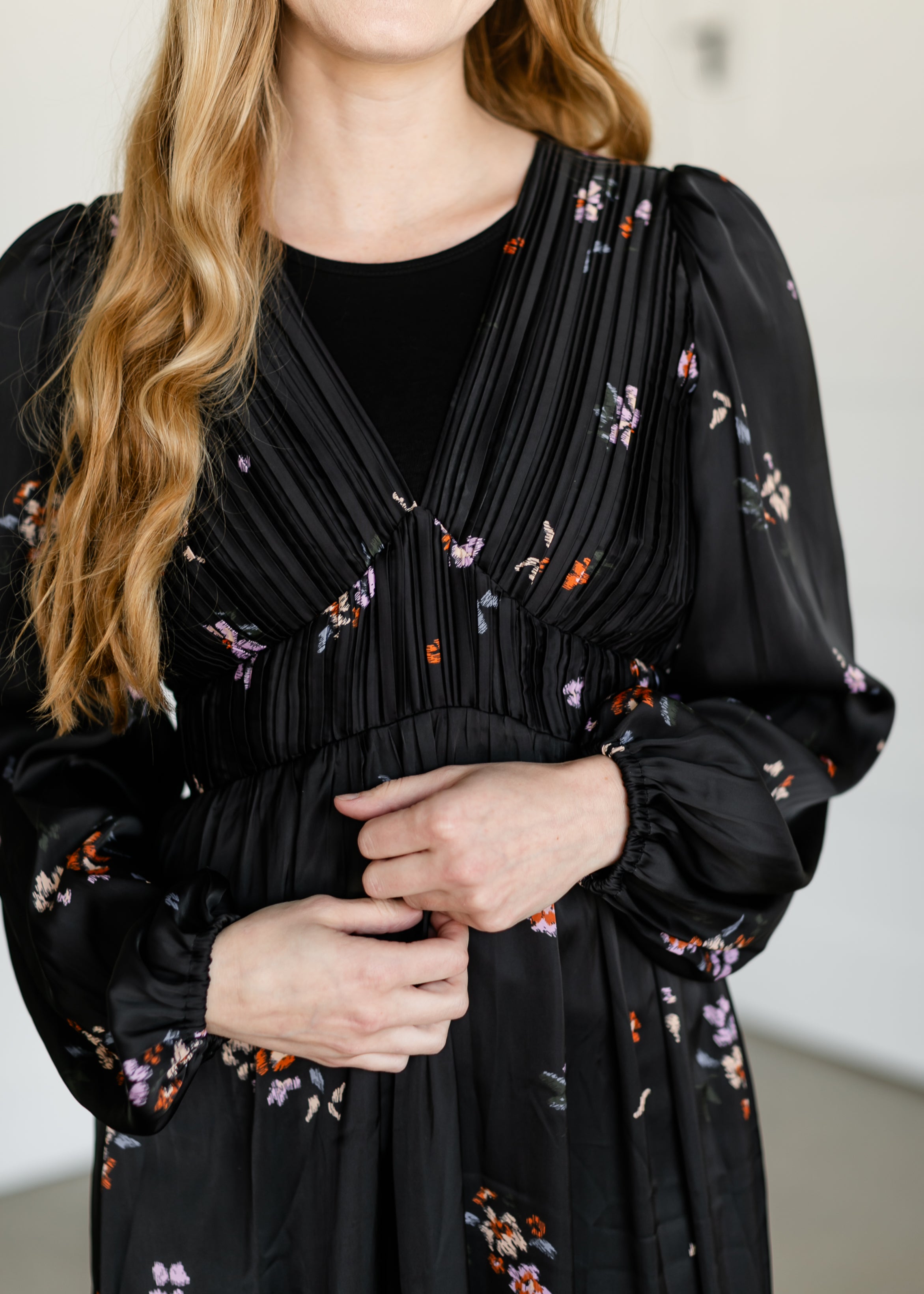 Jamie V-neck Floral Print Midi Dress