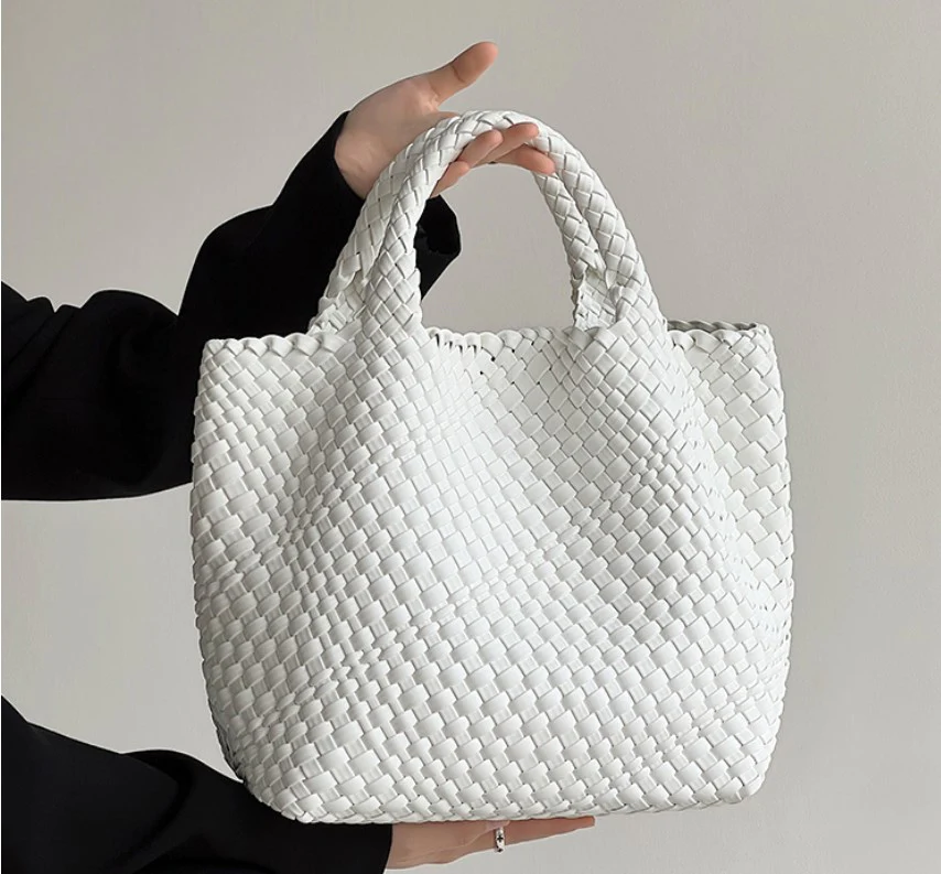 Braided leather handbag 0896