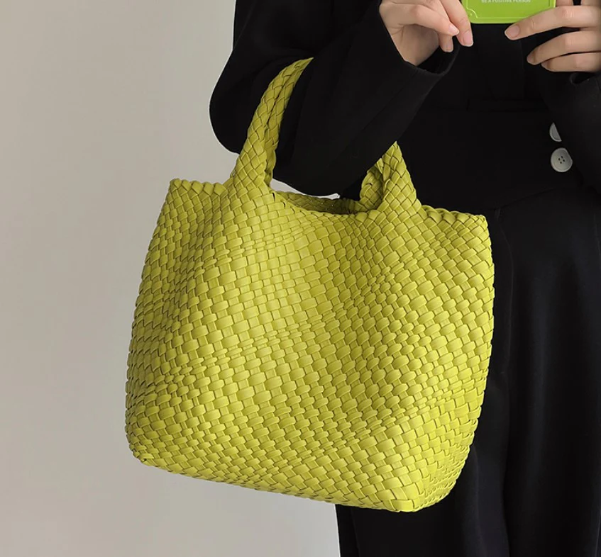Braided leather handbag 0896