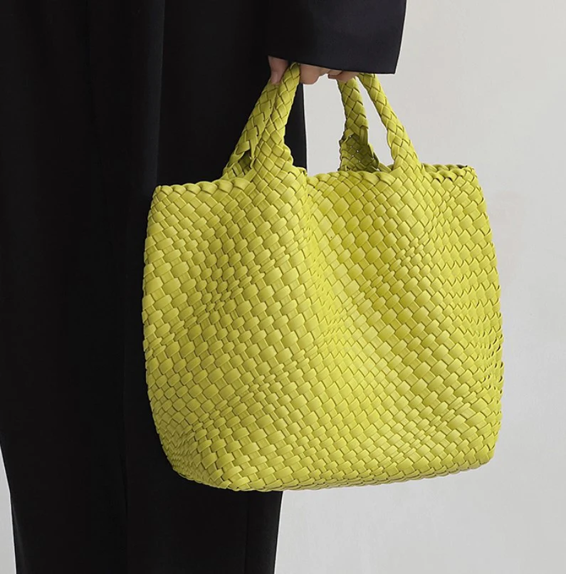 Braided leather handbag 0896