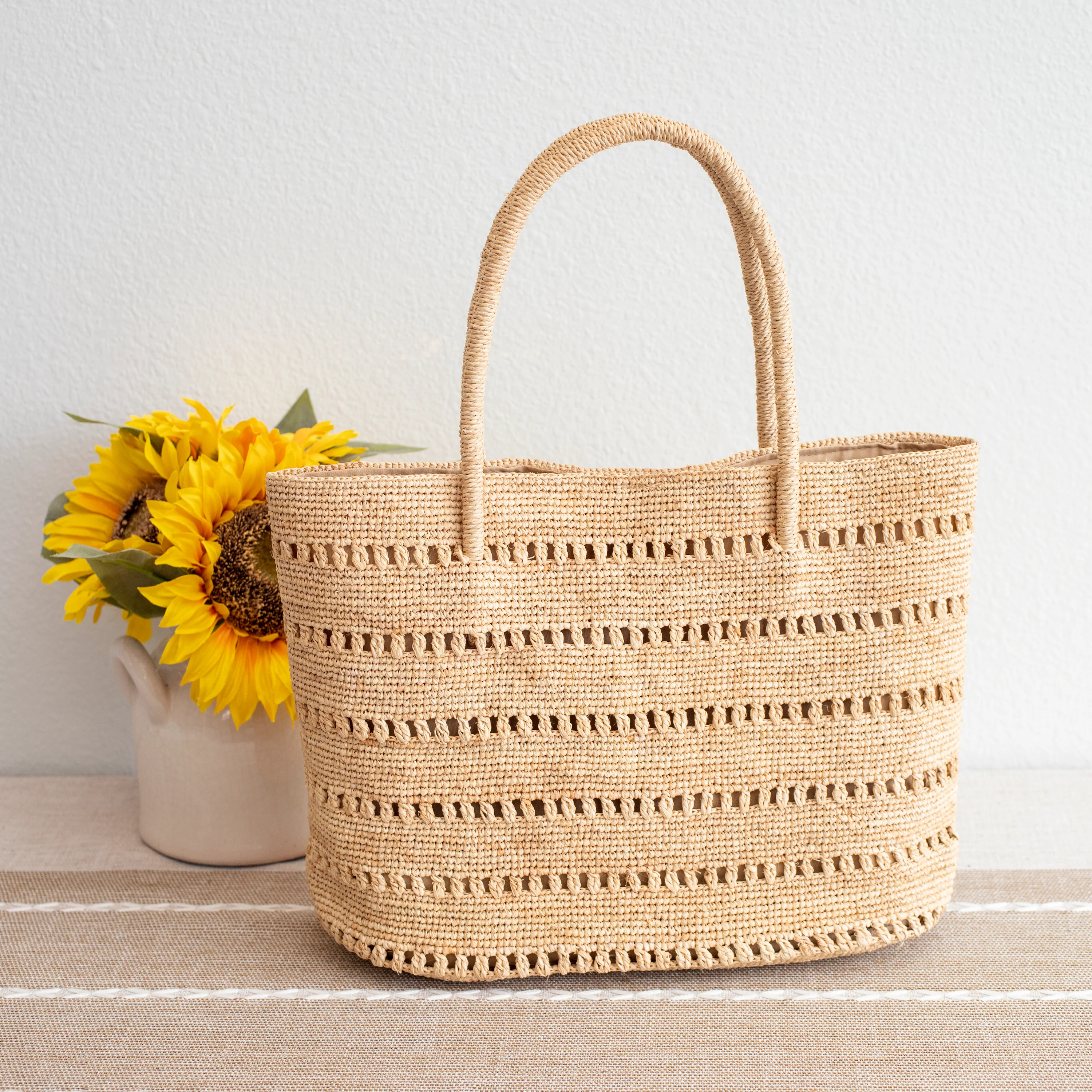 Women's Large Soft Raffia Woven Summer Straw Tote