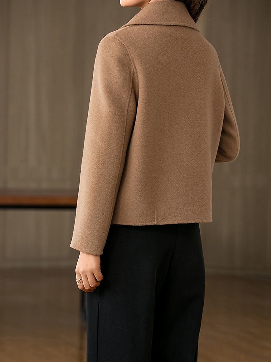 Women's Coat Winter Short Coat Fall Warm Notch Lapel Wool Coat Windproof Pea Coat with Pockets Loose Fit Modern Style Casual Trendy Jacket Long Sleeve