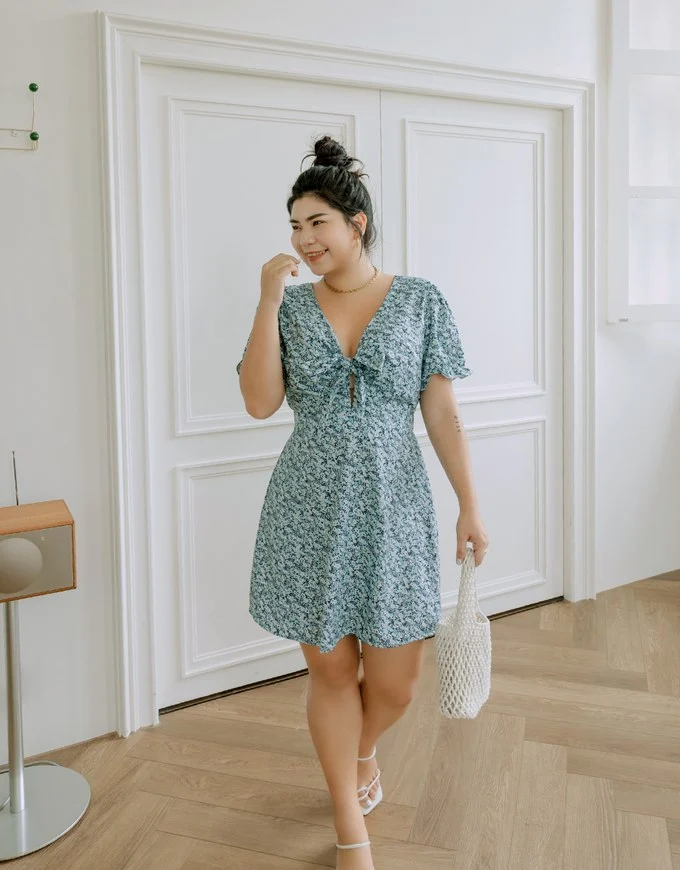 Ditsy Floral Tie Ribbon Mini Dress