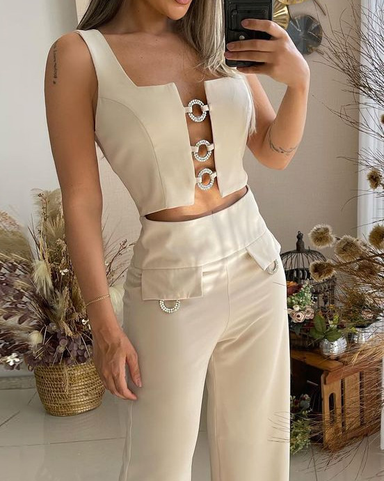 Sleeveless hollow casual two-piece suit