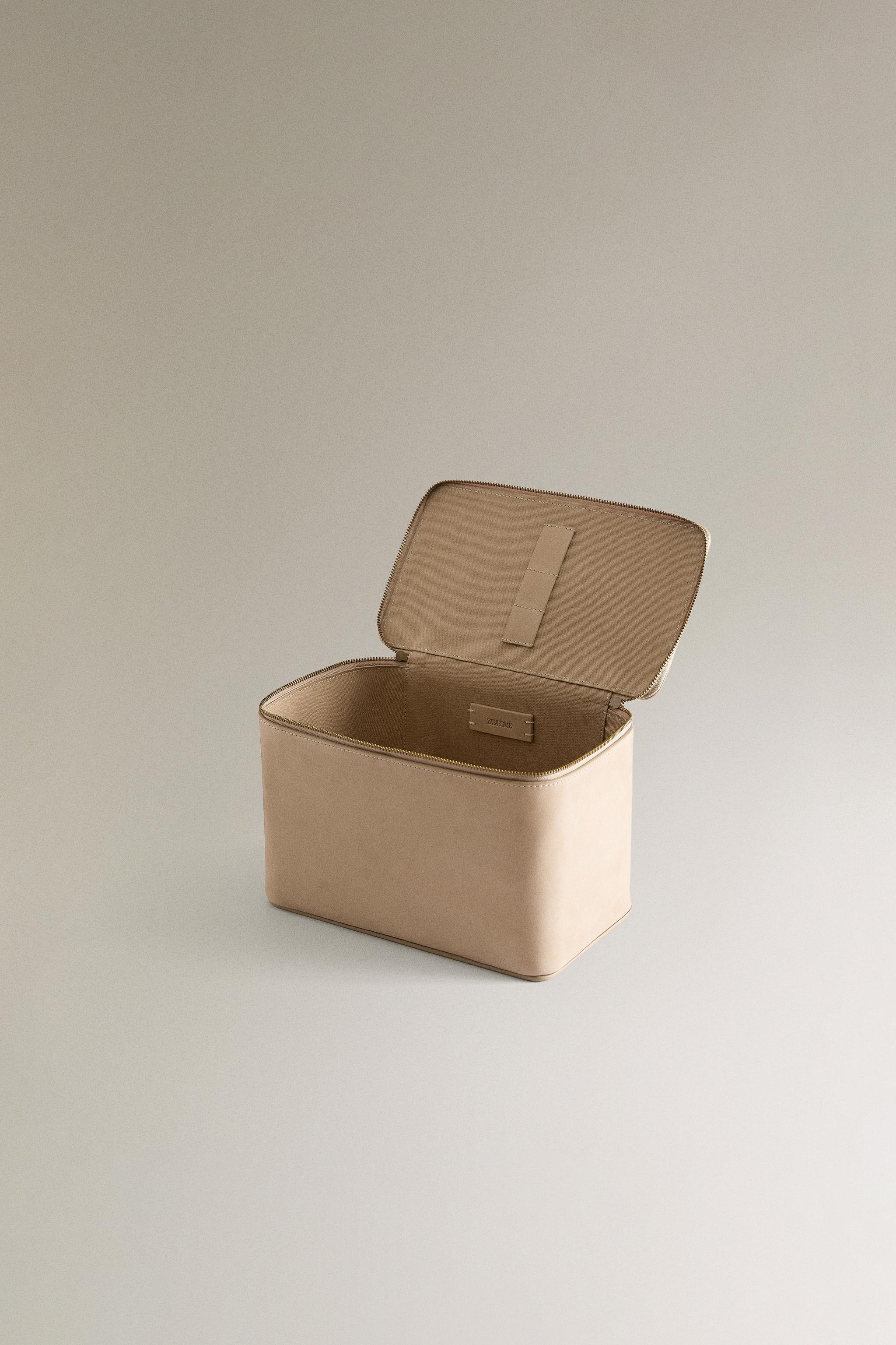 NUBUCK LEATHER CASE MAKEUP BAG