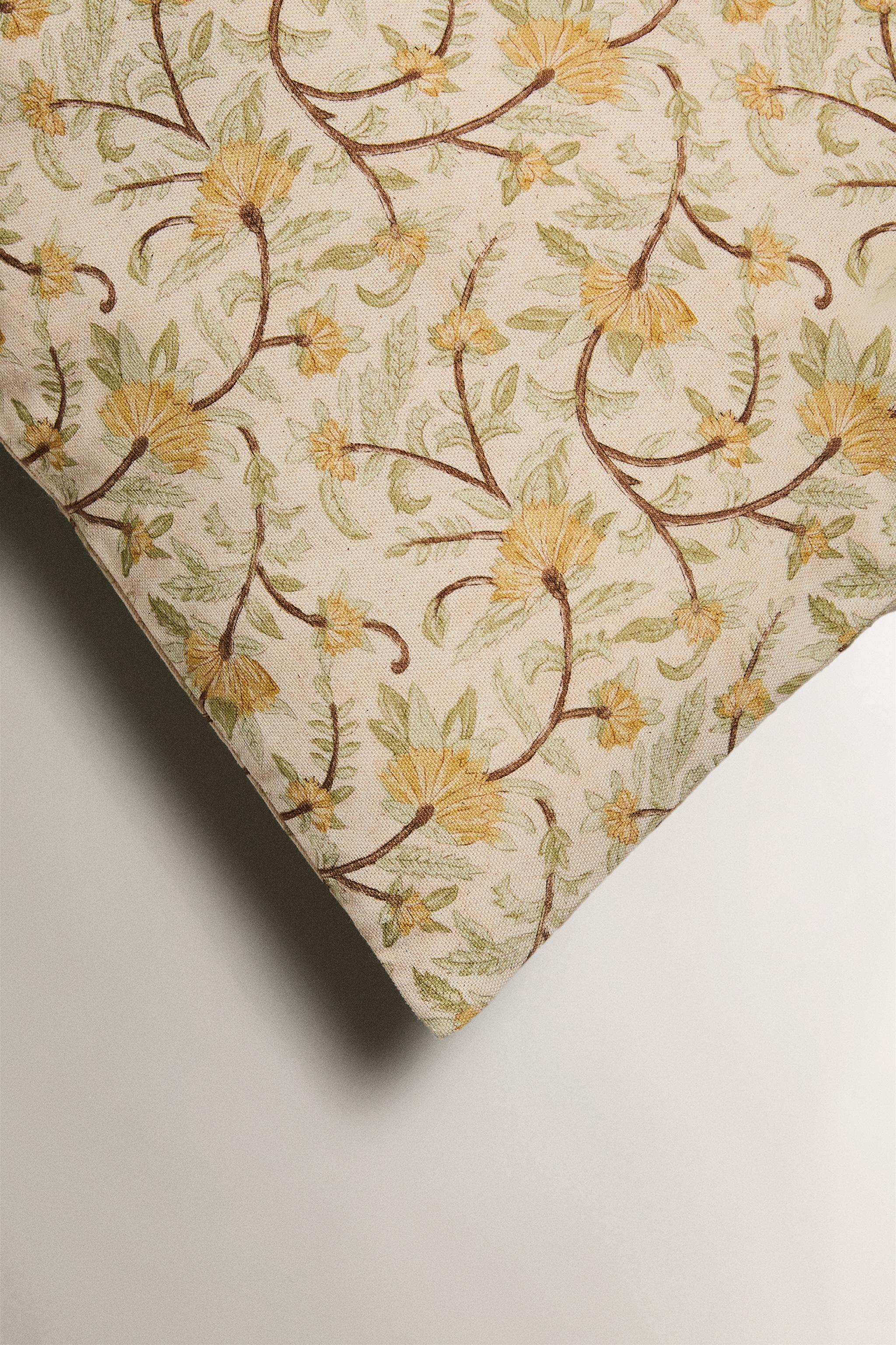 FLORAL PRINT THROW PILLOW COVER