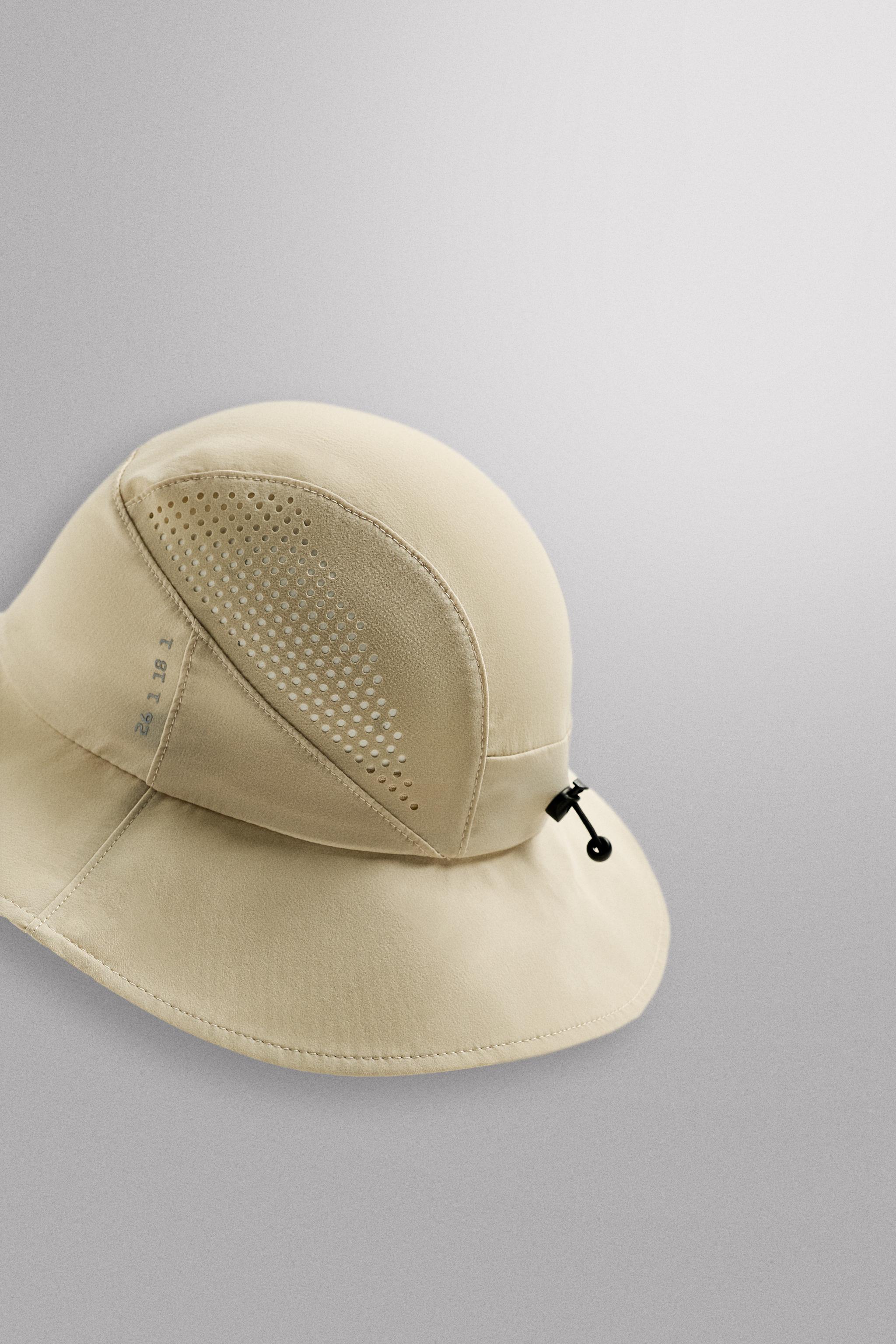 TECHNICAL BUCKET HAT