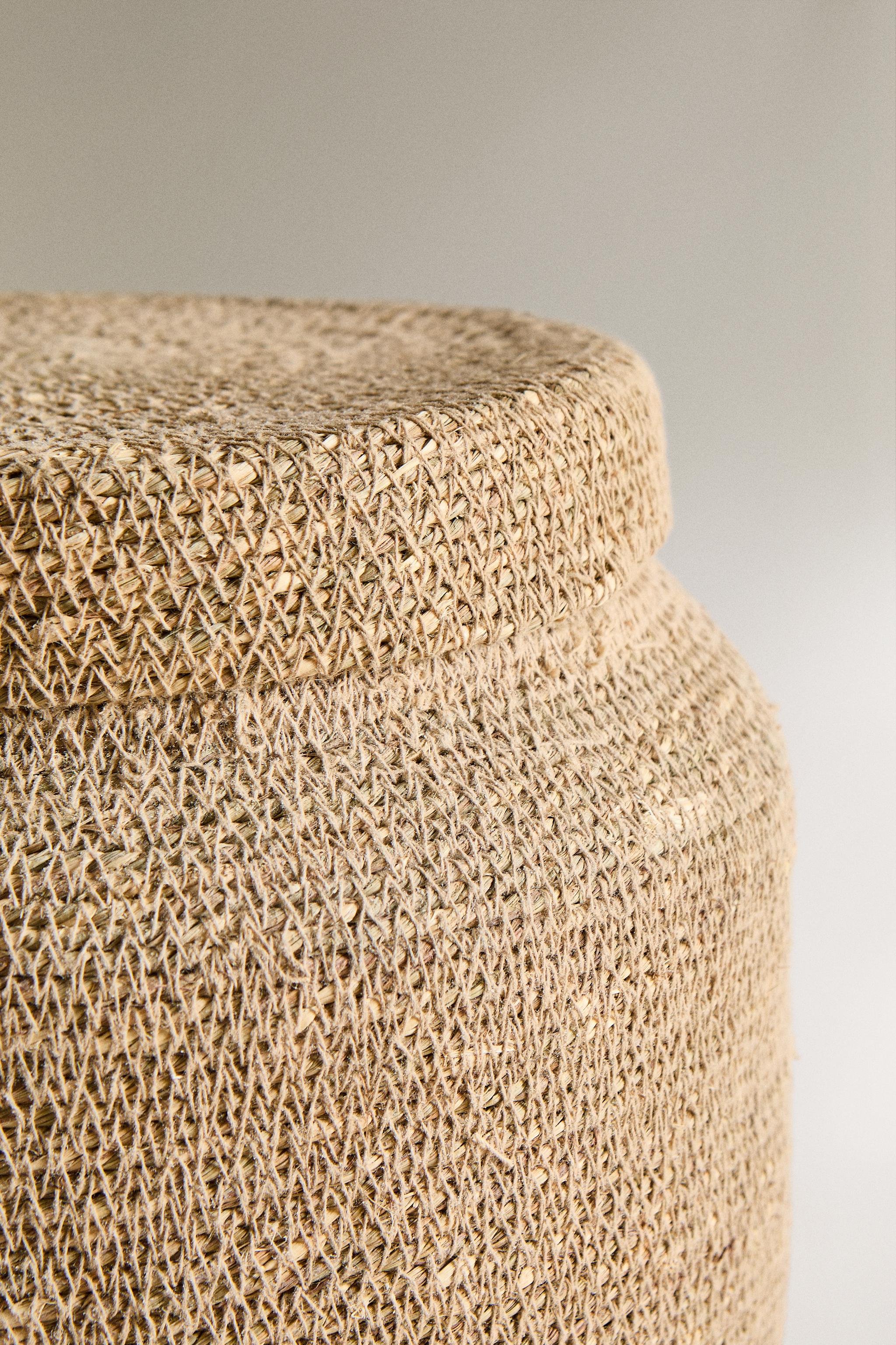 SEAGRASS BASKET WITH LID
