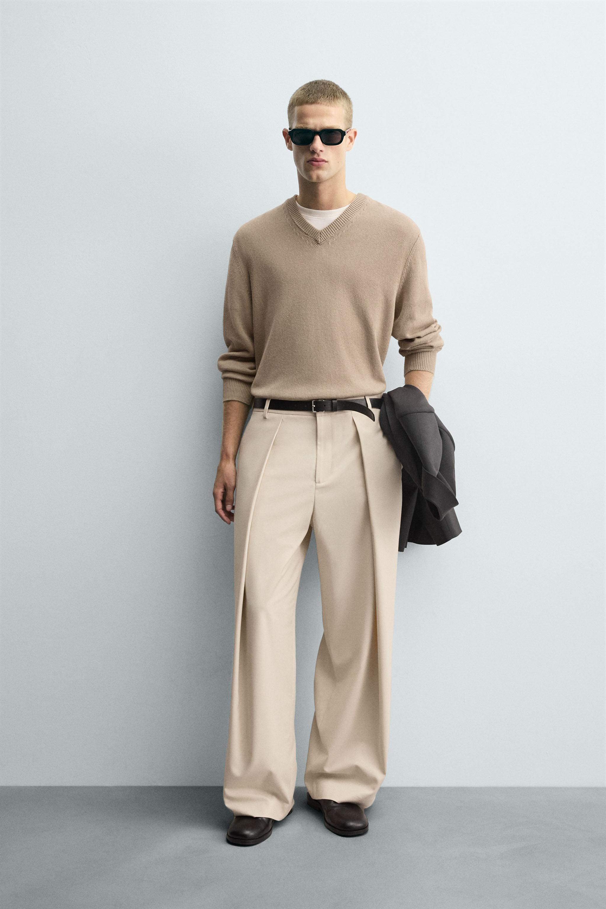 PLEATED WIDE FIT PANTS