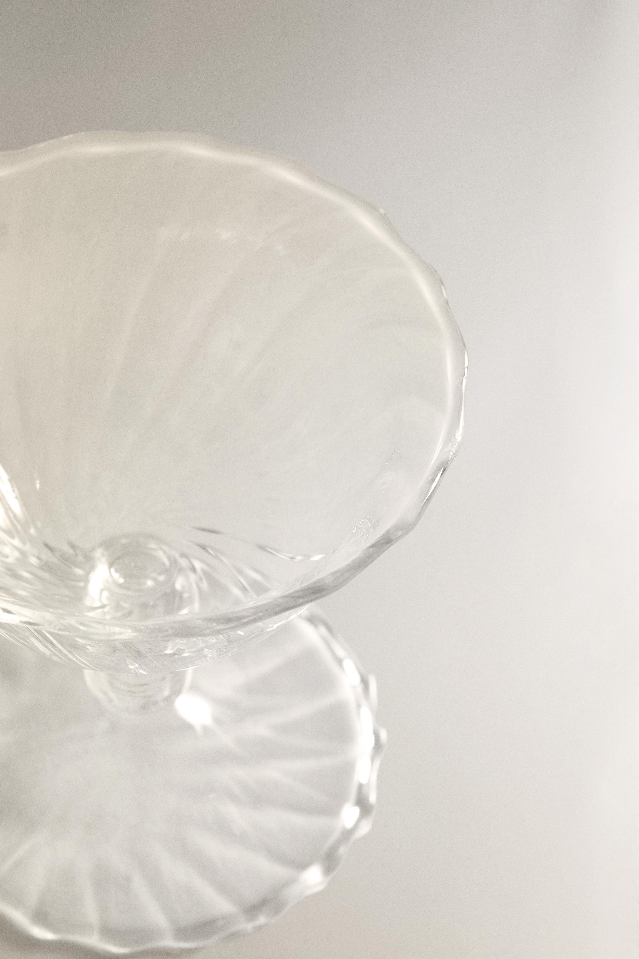 WAVY BOROSILICATE SHOT GLASS