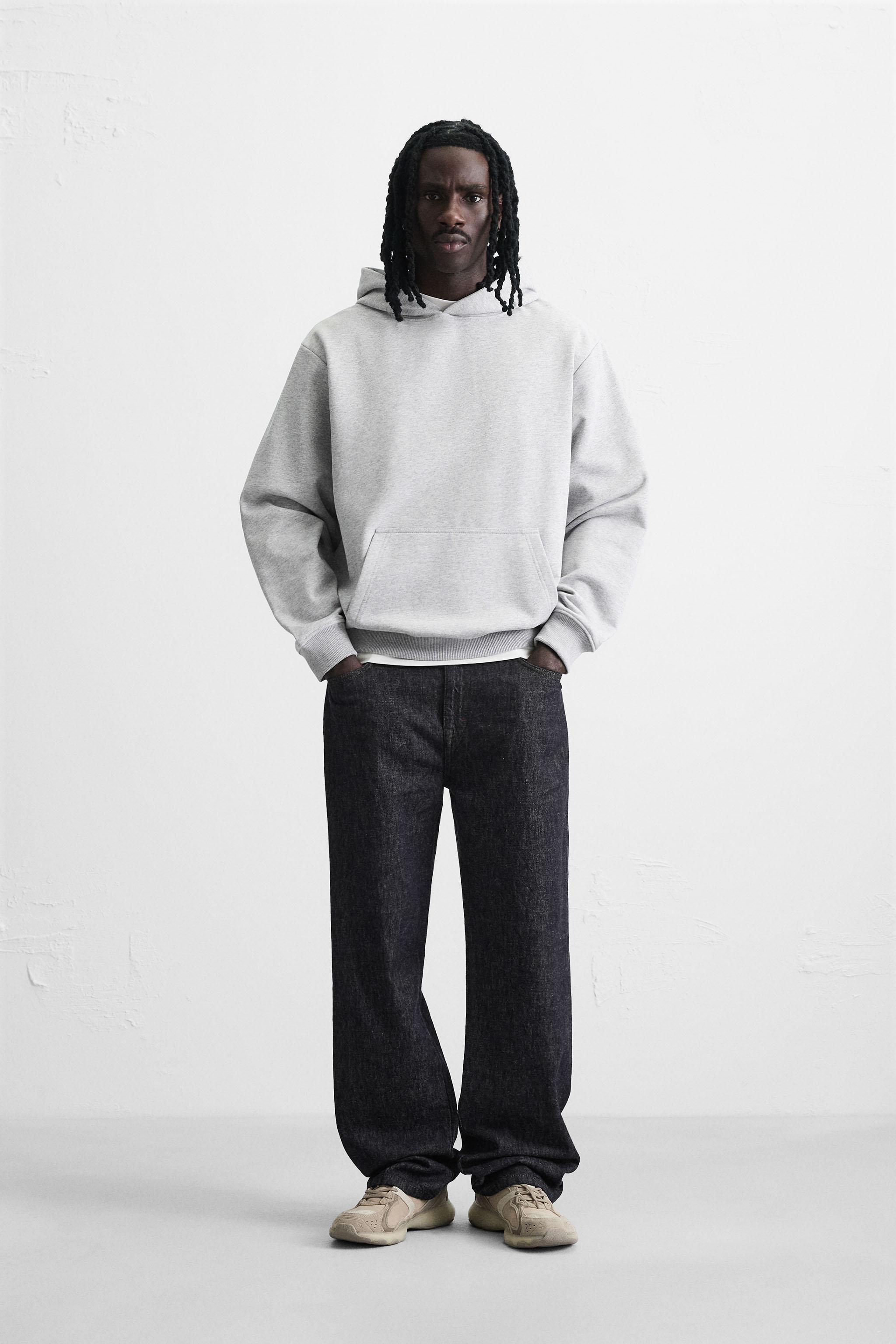 BASIC HOODIE SWEATSHIRT