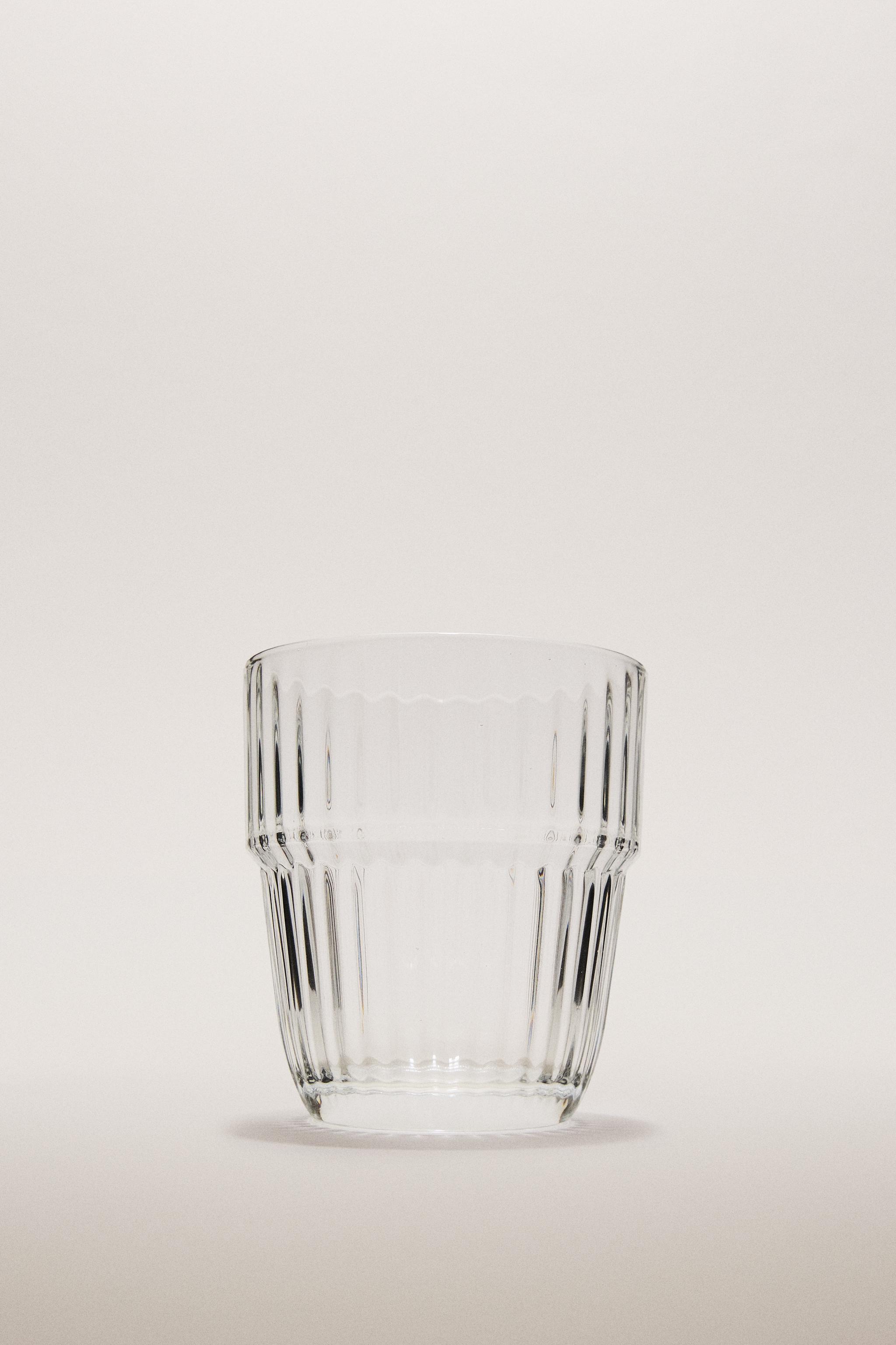 RAISED DESIGN GLASS TUMBLER