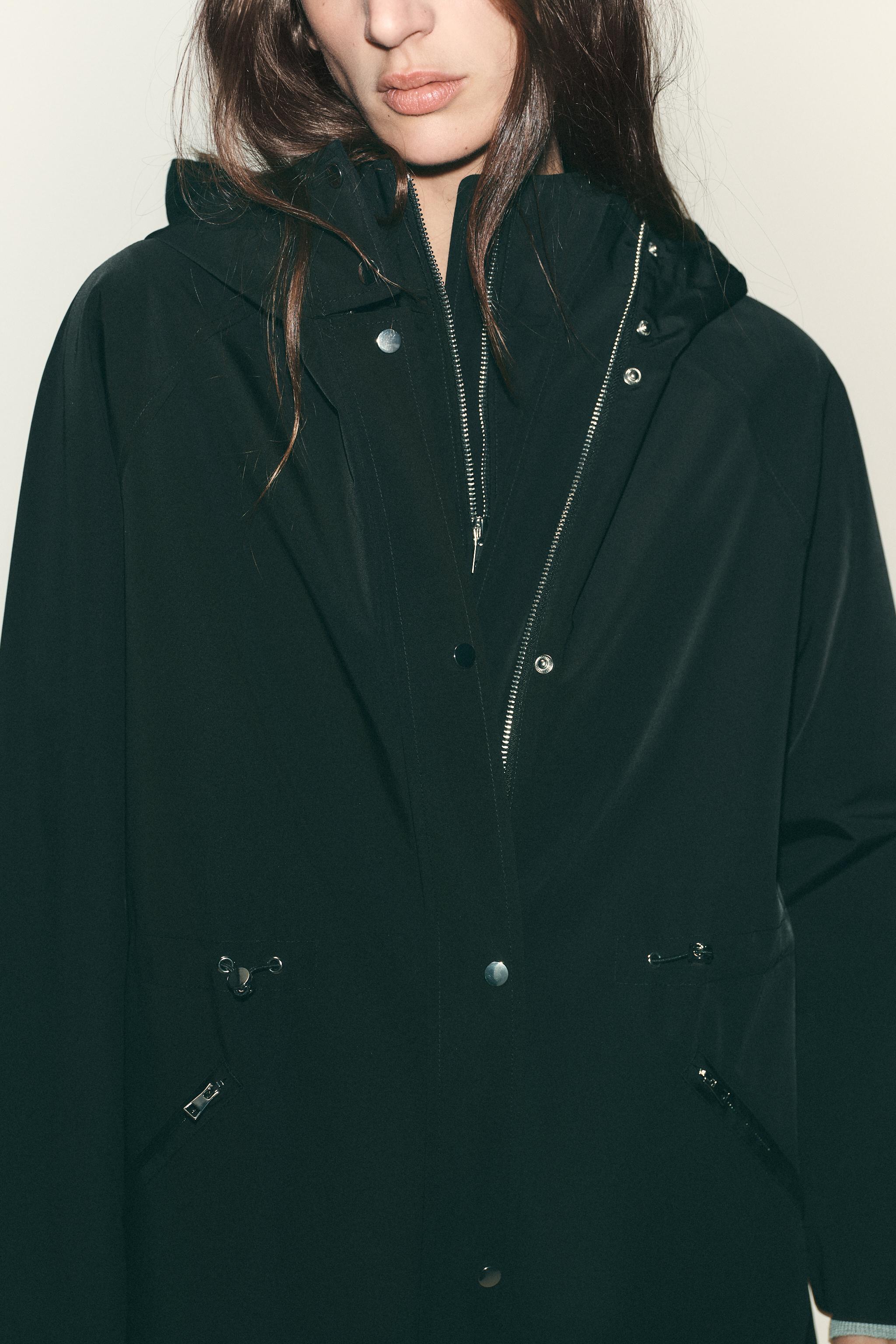 WATER REPELLENT HOODED JACKET