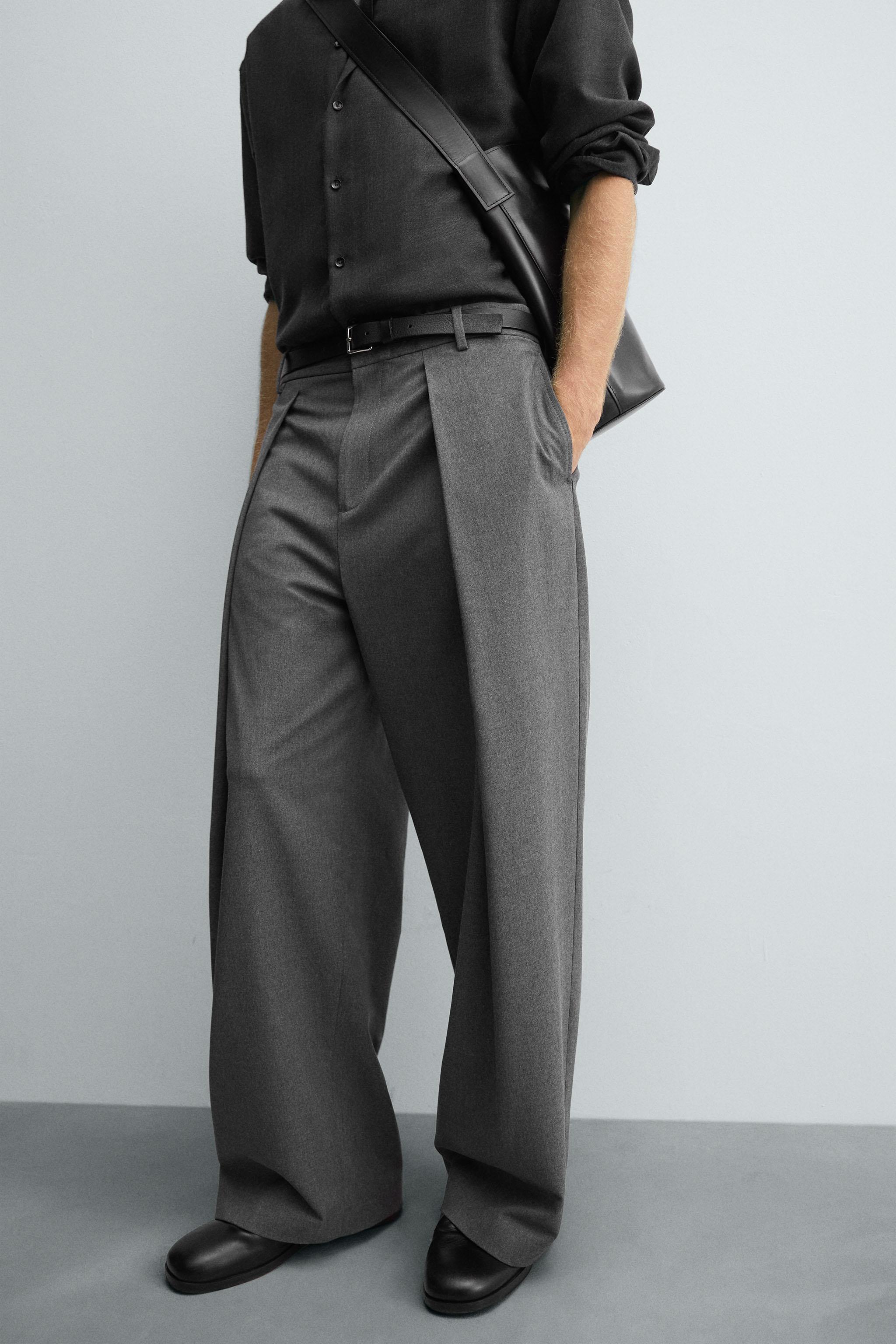 PLEATED WIDE FIT PANTS