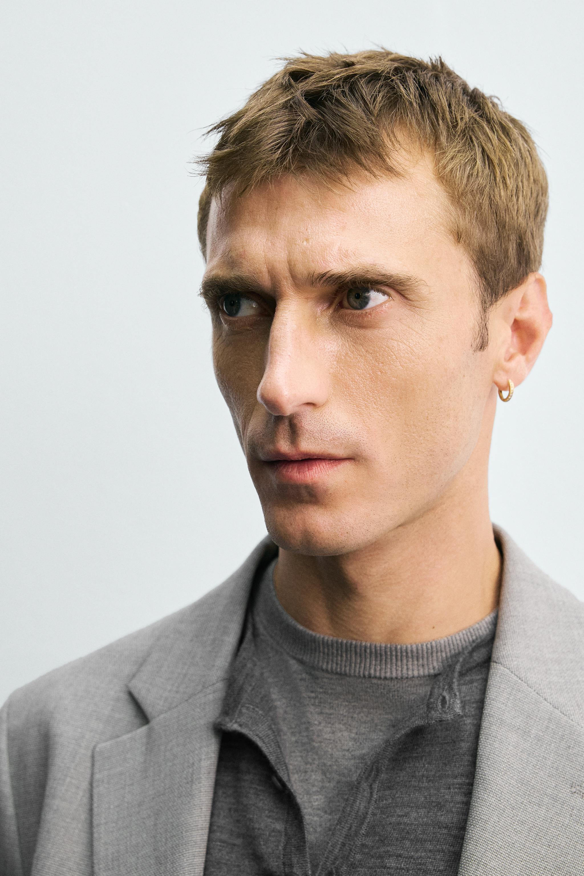 TEXTURED SUIT BLAZER