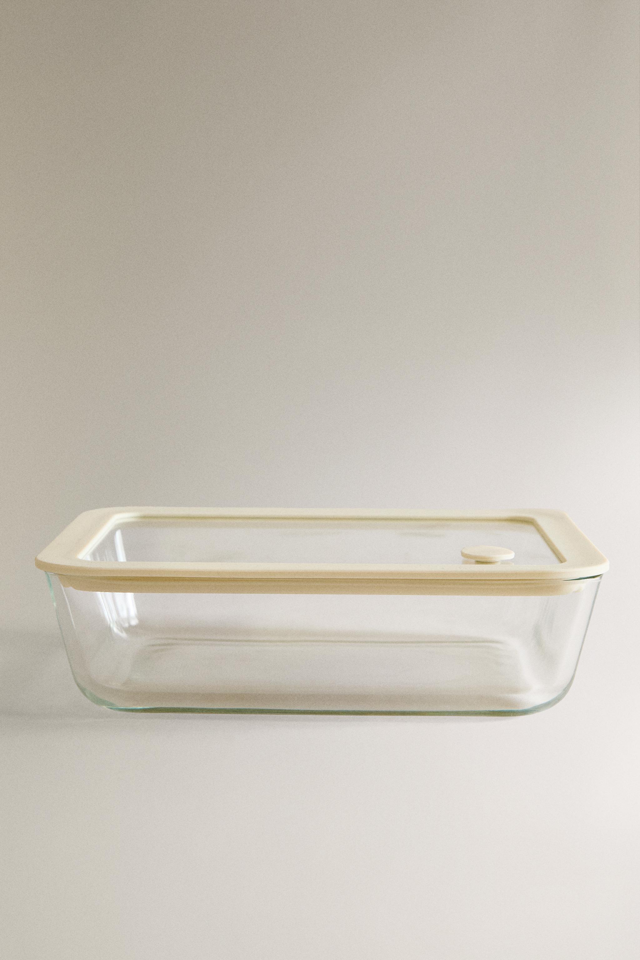 47.34 oz AIRTIGHT FOOD CONTAINER
