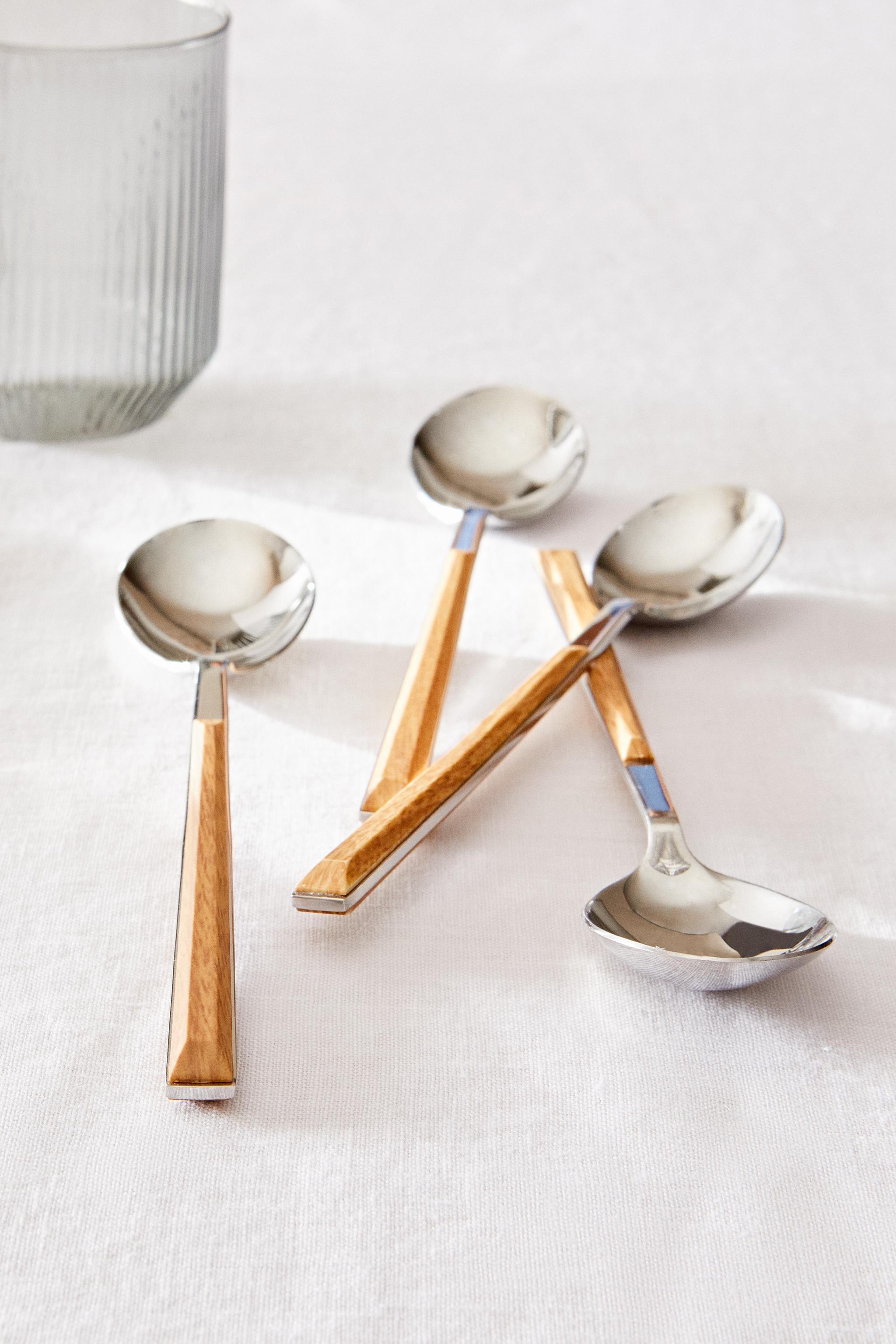 SET OF SPOONS WITH WOOD-DESIGN HANDLES (SET OF 4)