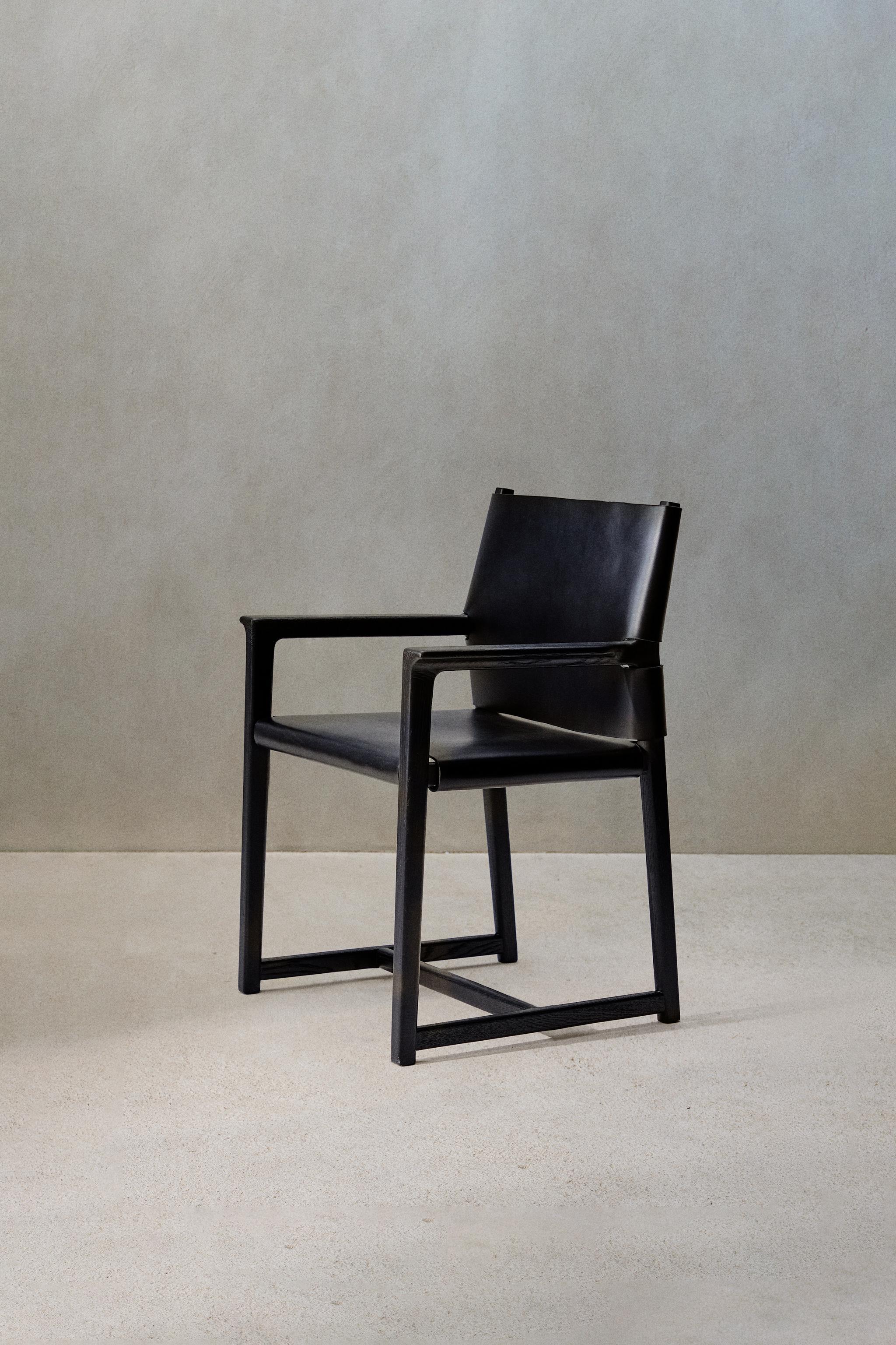 CHAIR 03