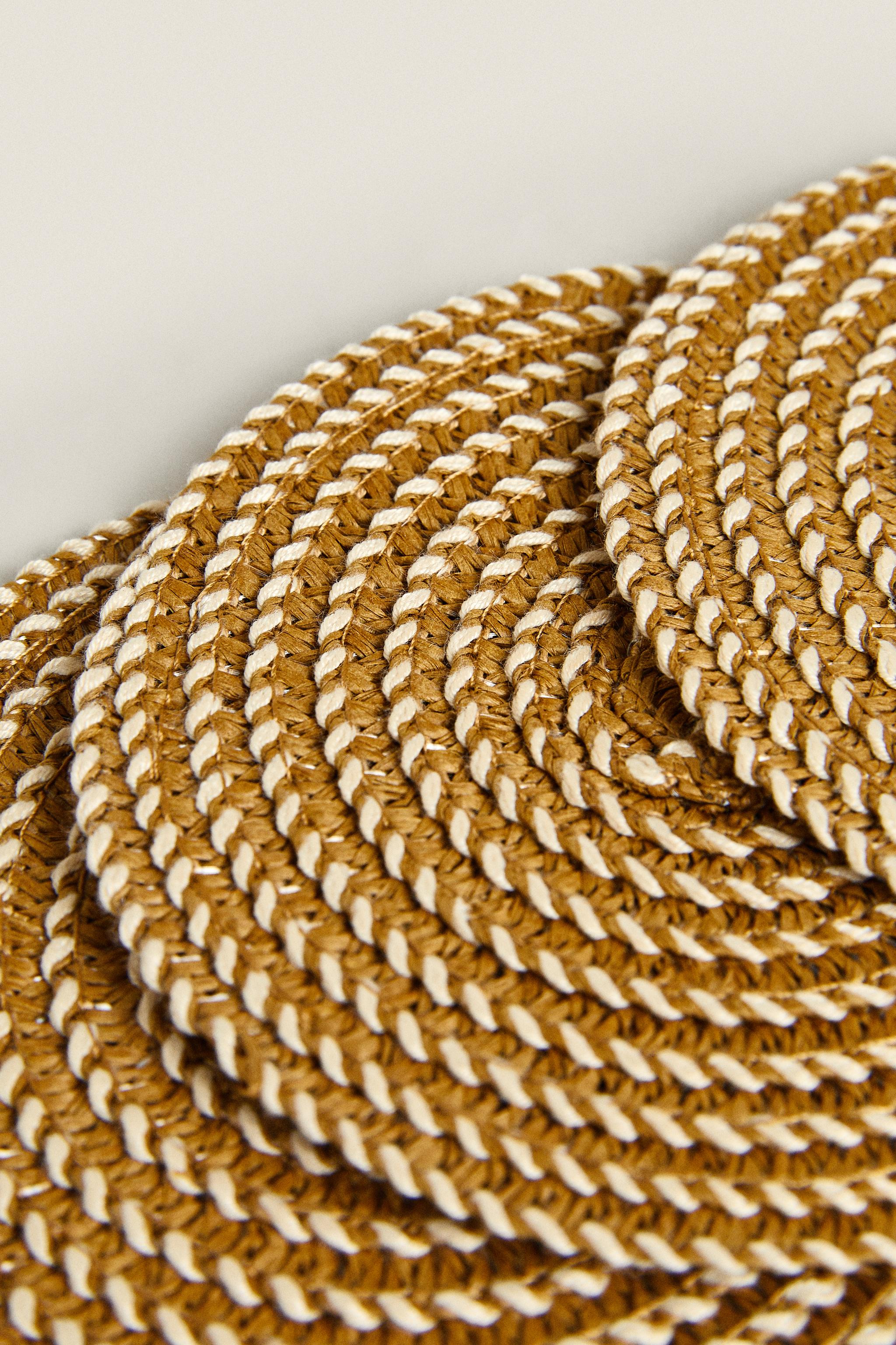 SET OF PAPER COASTERS (SET OF 4)