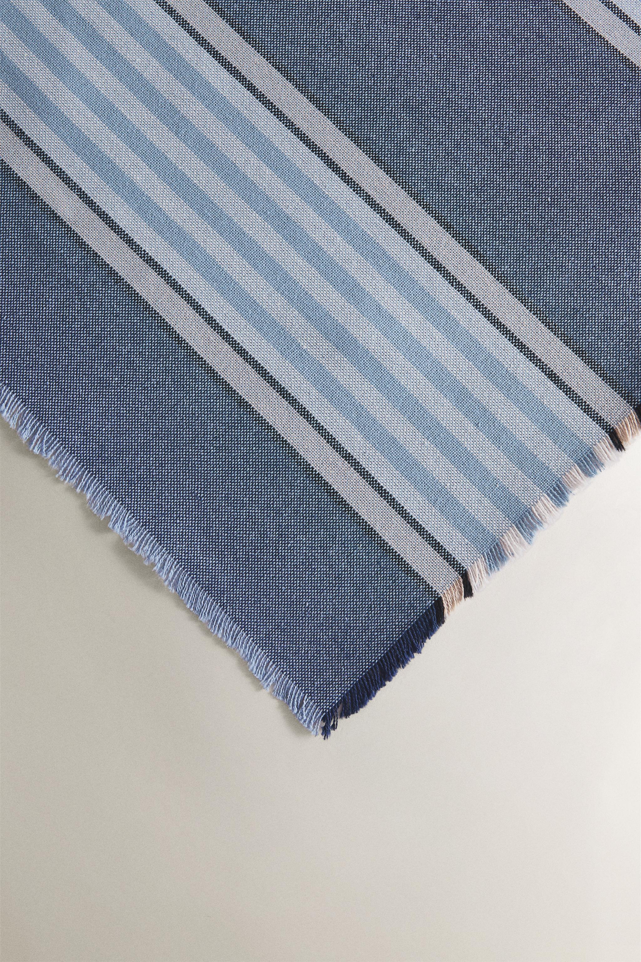 DYED THREAD STRIPED TABLECLOTH