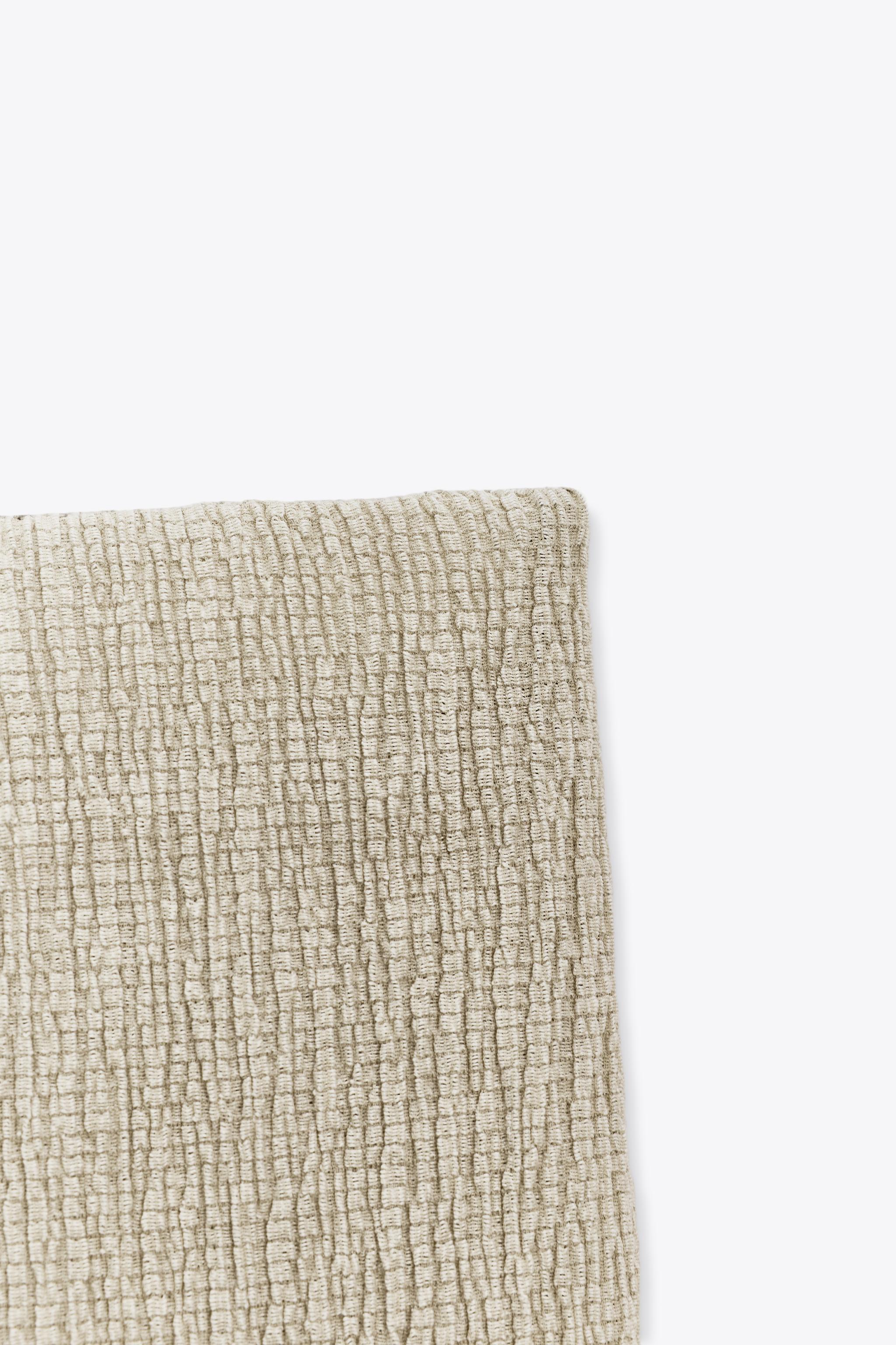 TEXTURED BAGGY PANTS