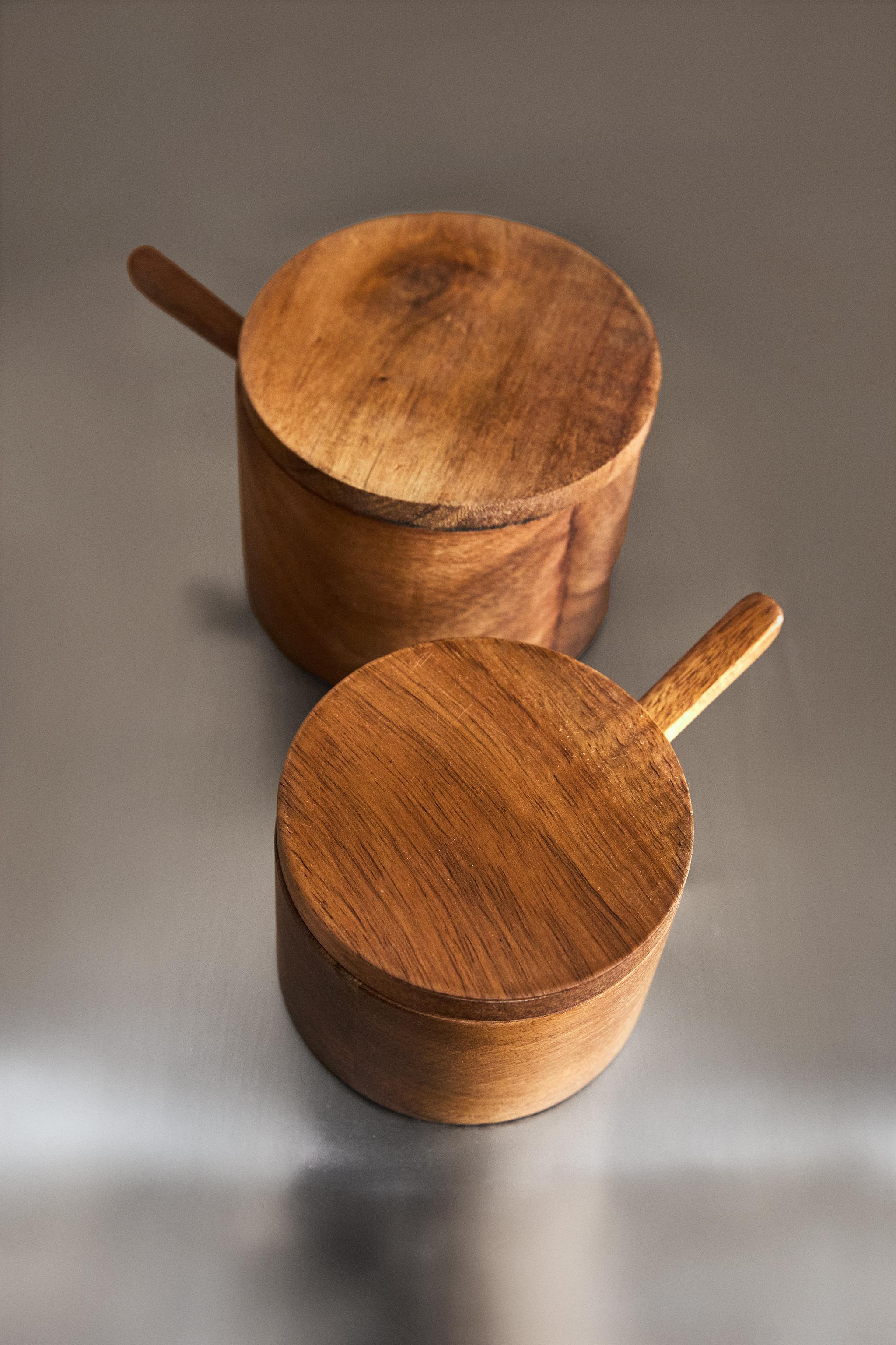 WOODEN SUGAR BOWL WITH SPOON