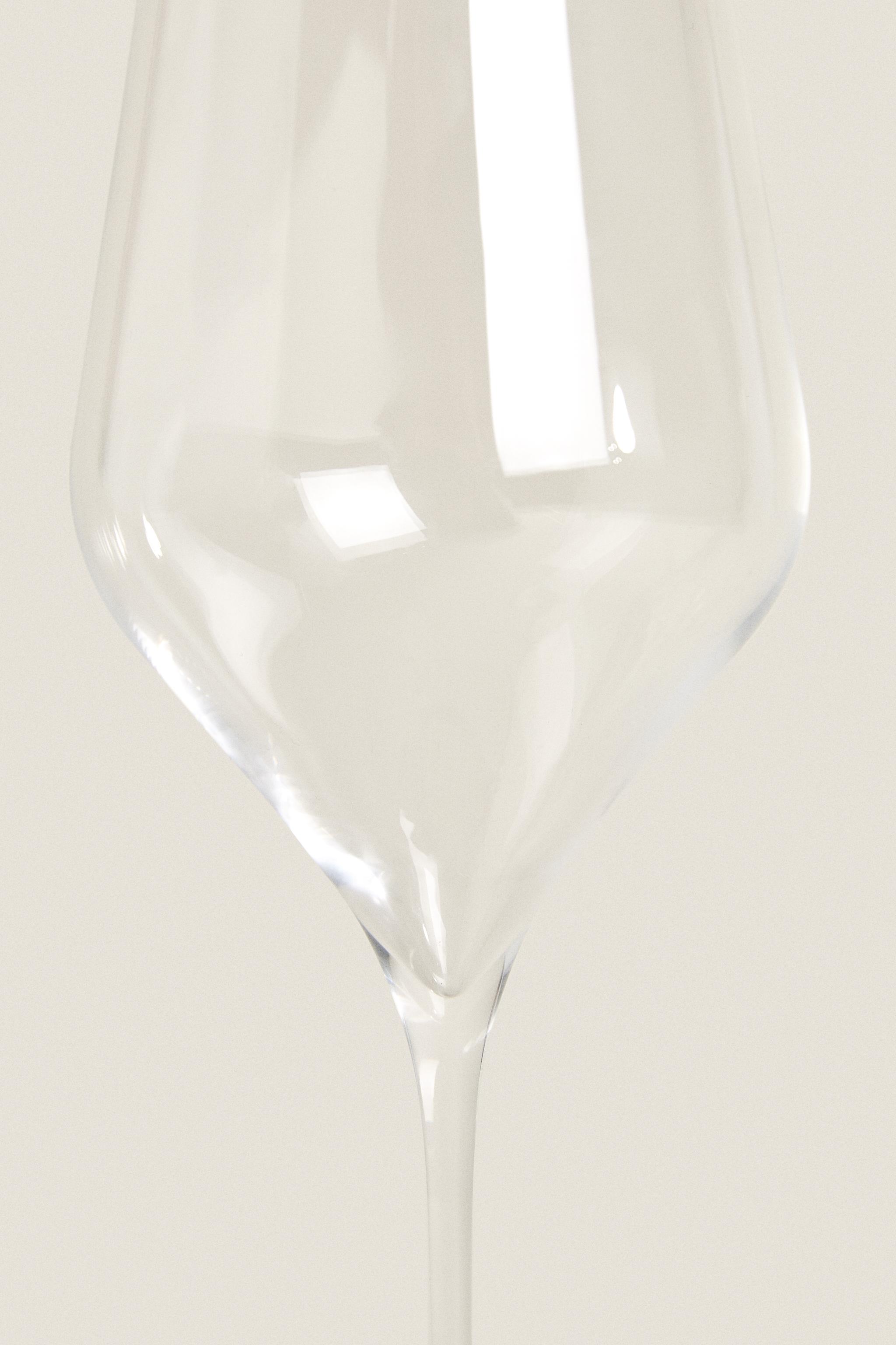 PLAIN CRYSTALLINE WINE GLASS