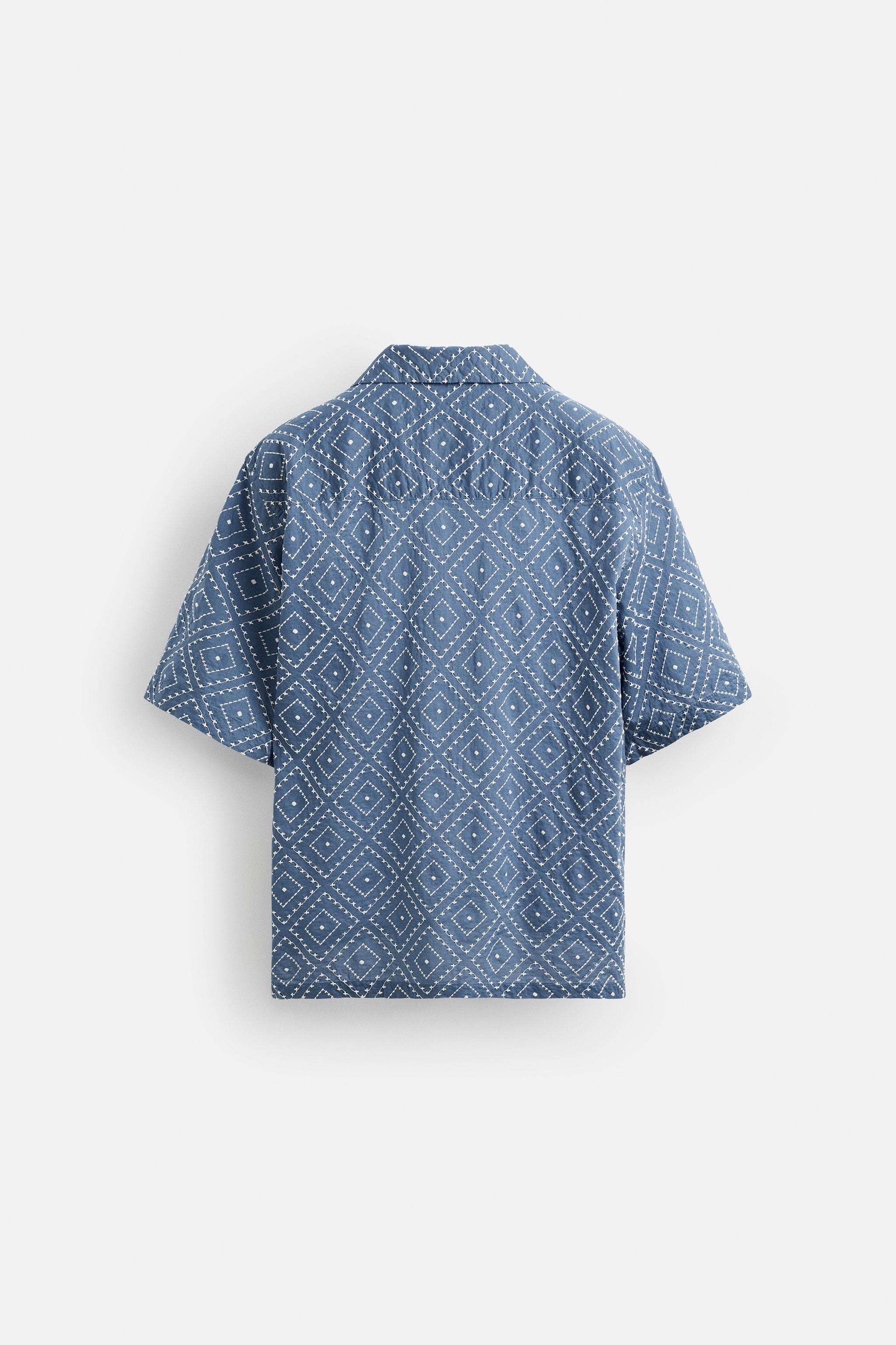 CONTRAST EMBROIDERY SHIRT