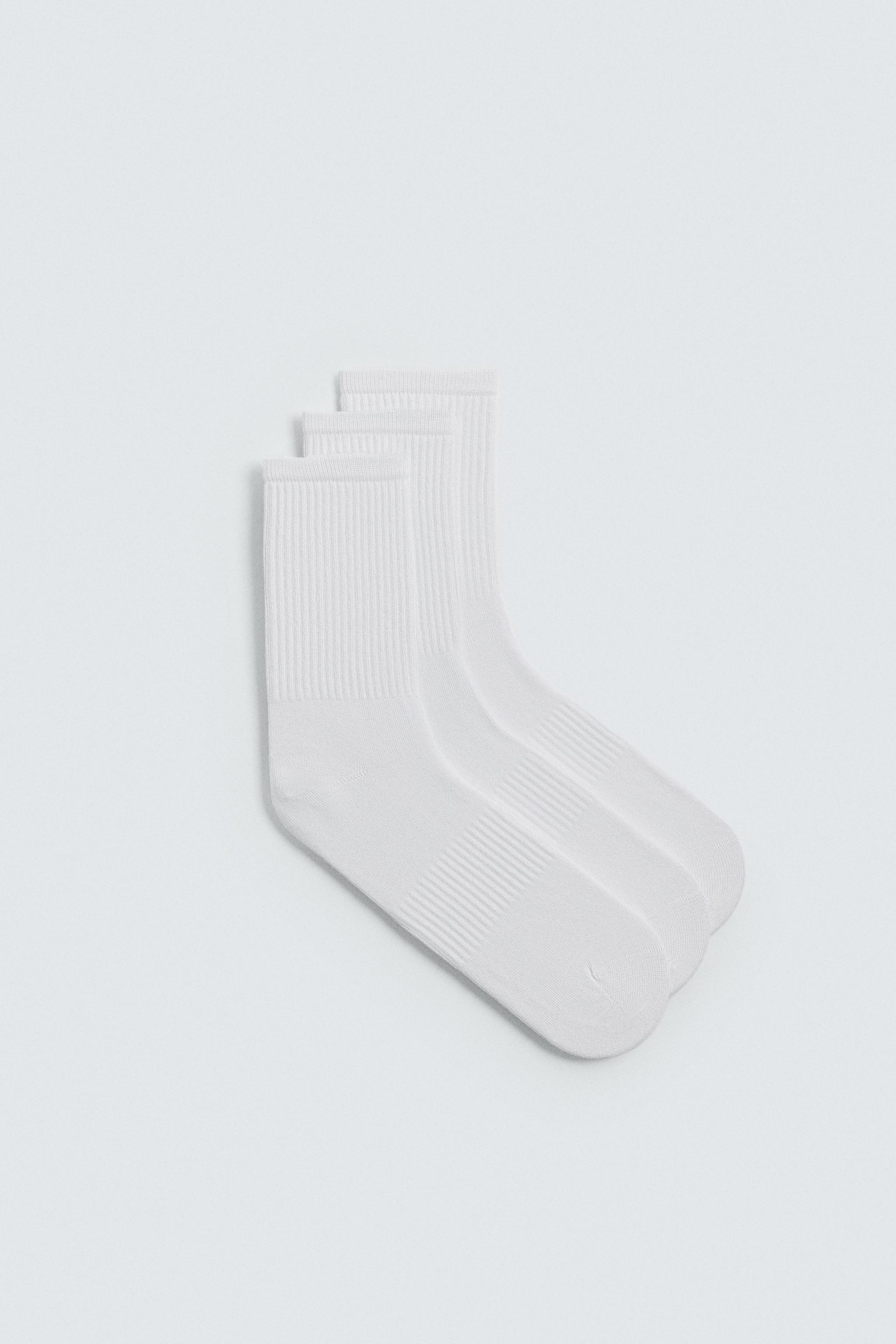 THREE-PACK OF BASIC RIBBED SOCKS