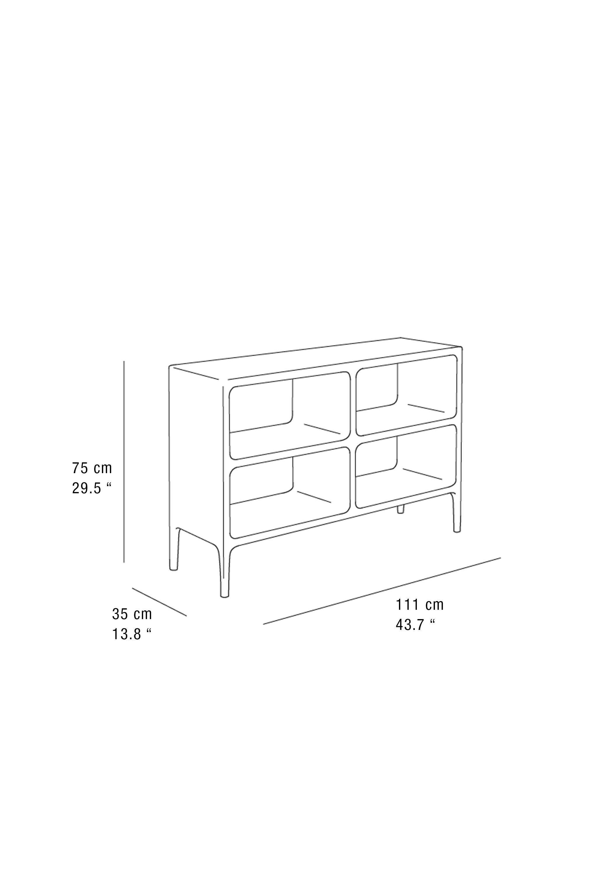 MEDIUM HONEY OAK SIDEBOARD