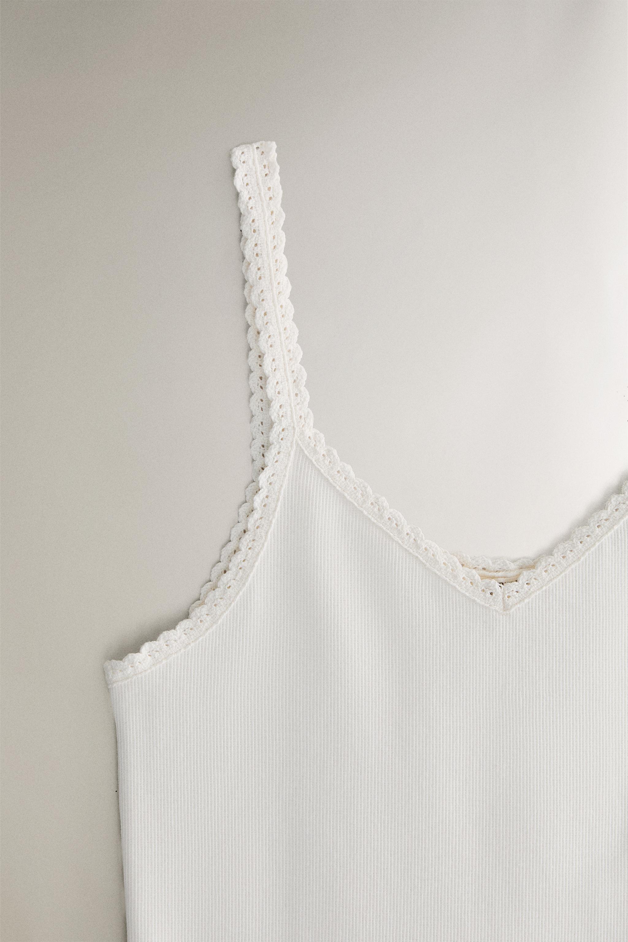 TOP WITH CROCHET DETAIL