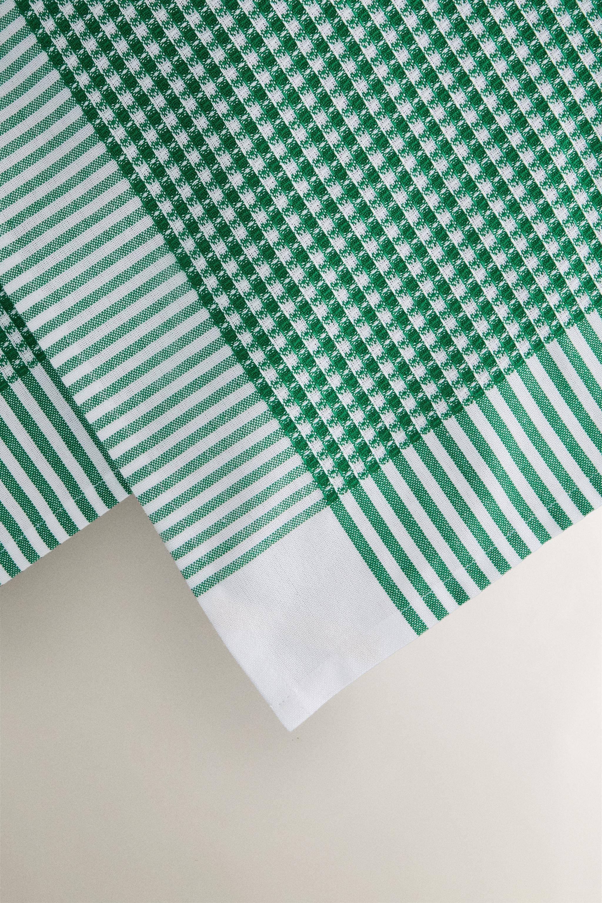 SET OF WAFFLE-KNIT COTTON KITCHEN TOWELS (SET OF 2)