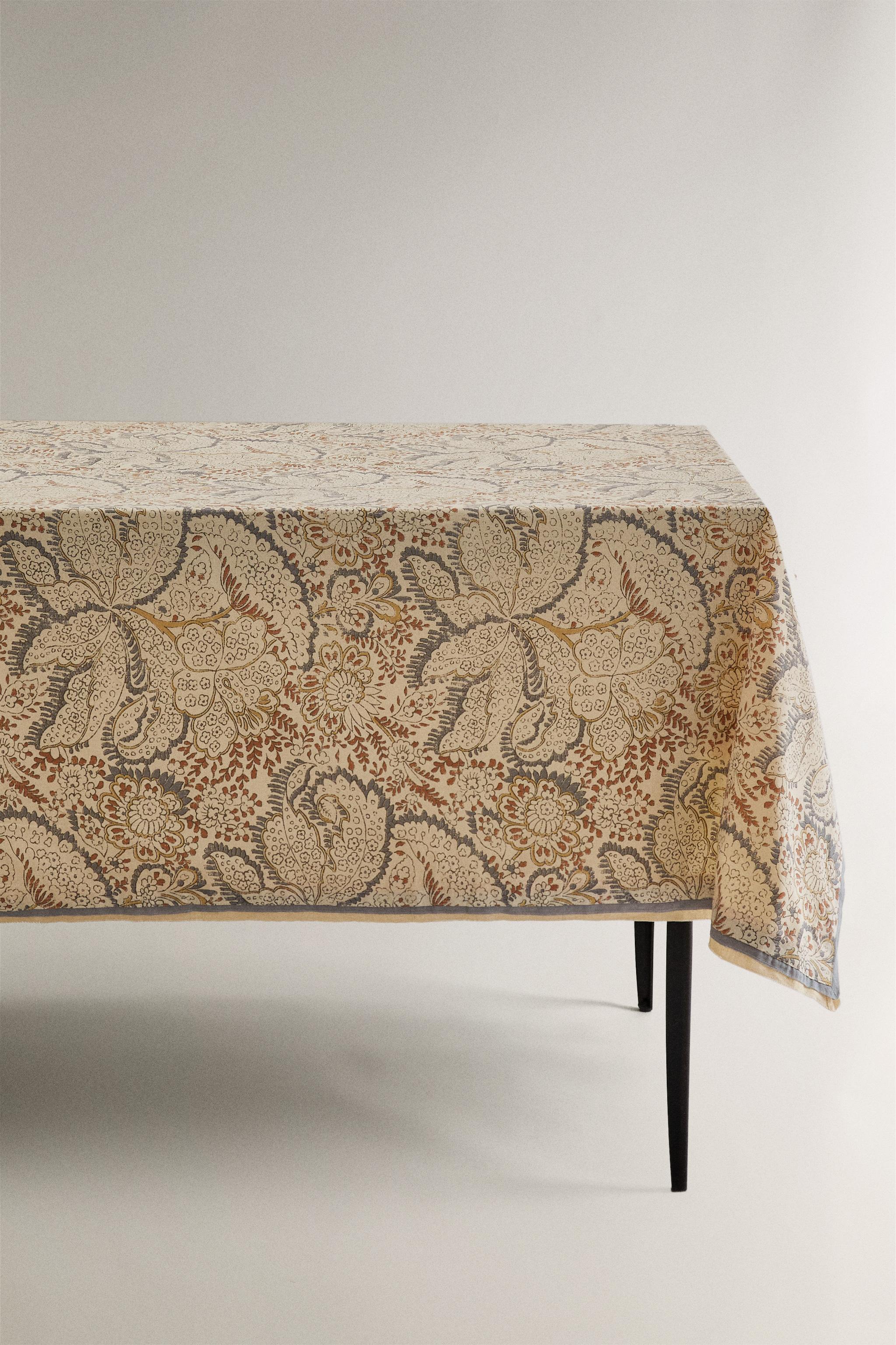 FLORAL AND PAISLEY PRINT TABLECLOTH