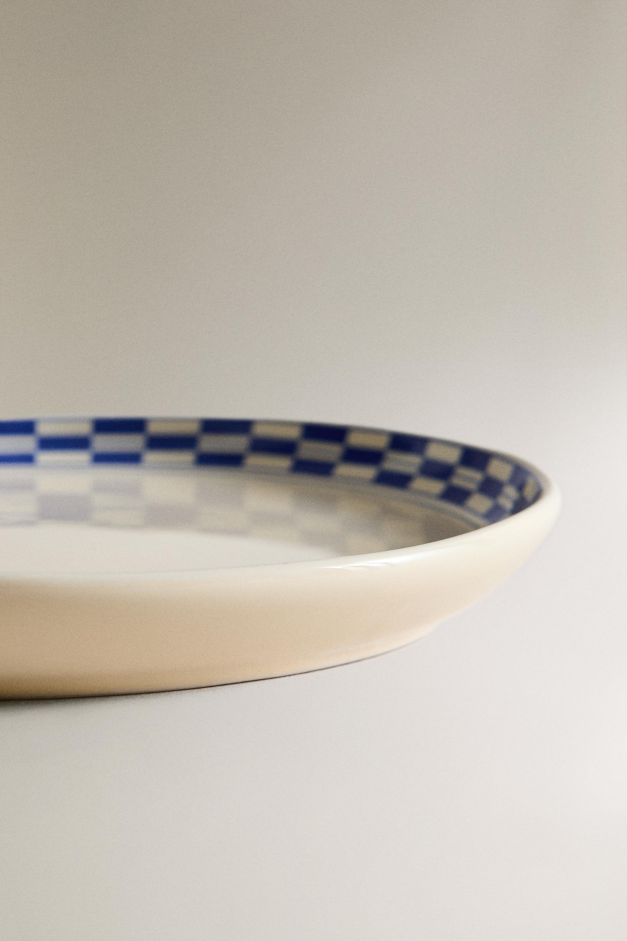 CERAMIC DESSERT PLATE WITH CHECKED RIM