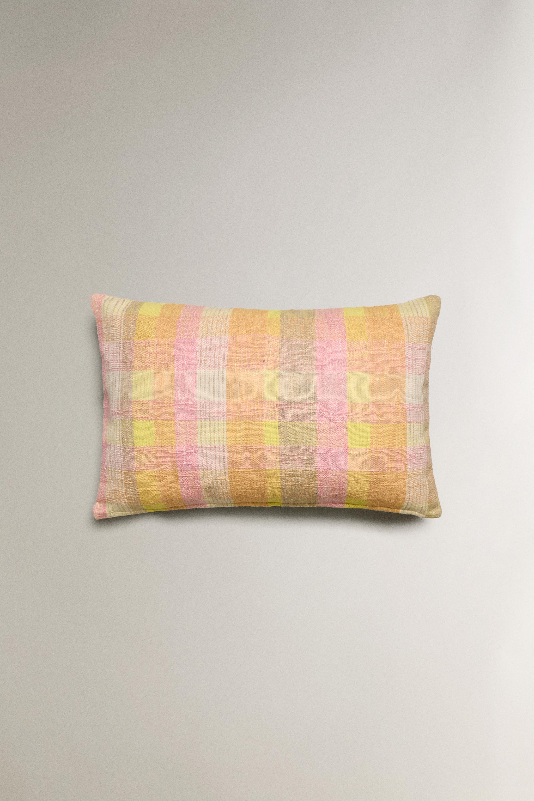 CHECK THROW PILLOW COVER